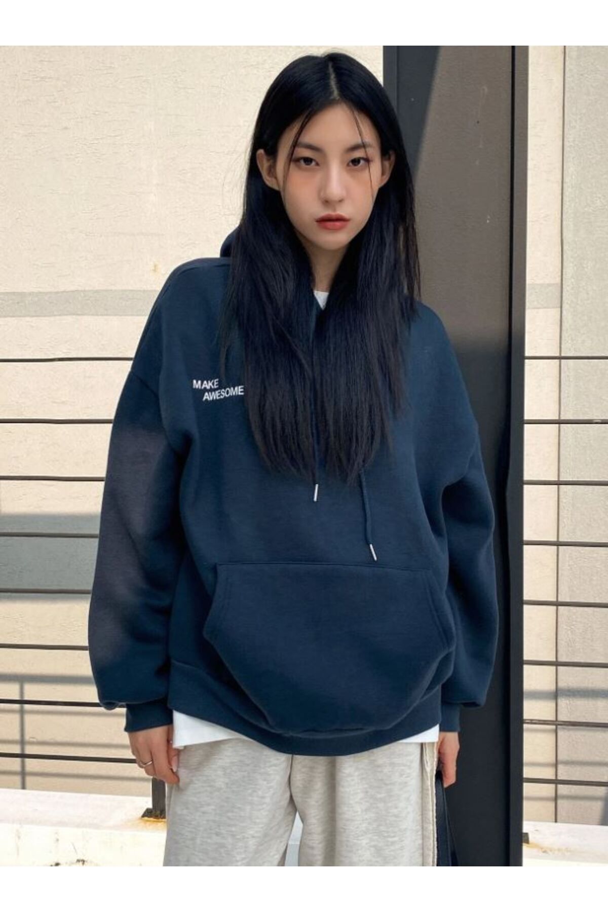 Oversized Knit Navy Hoodie. Is this good or bad? : r/streetwearstartup