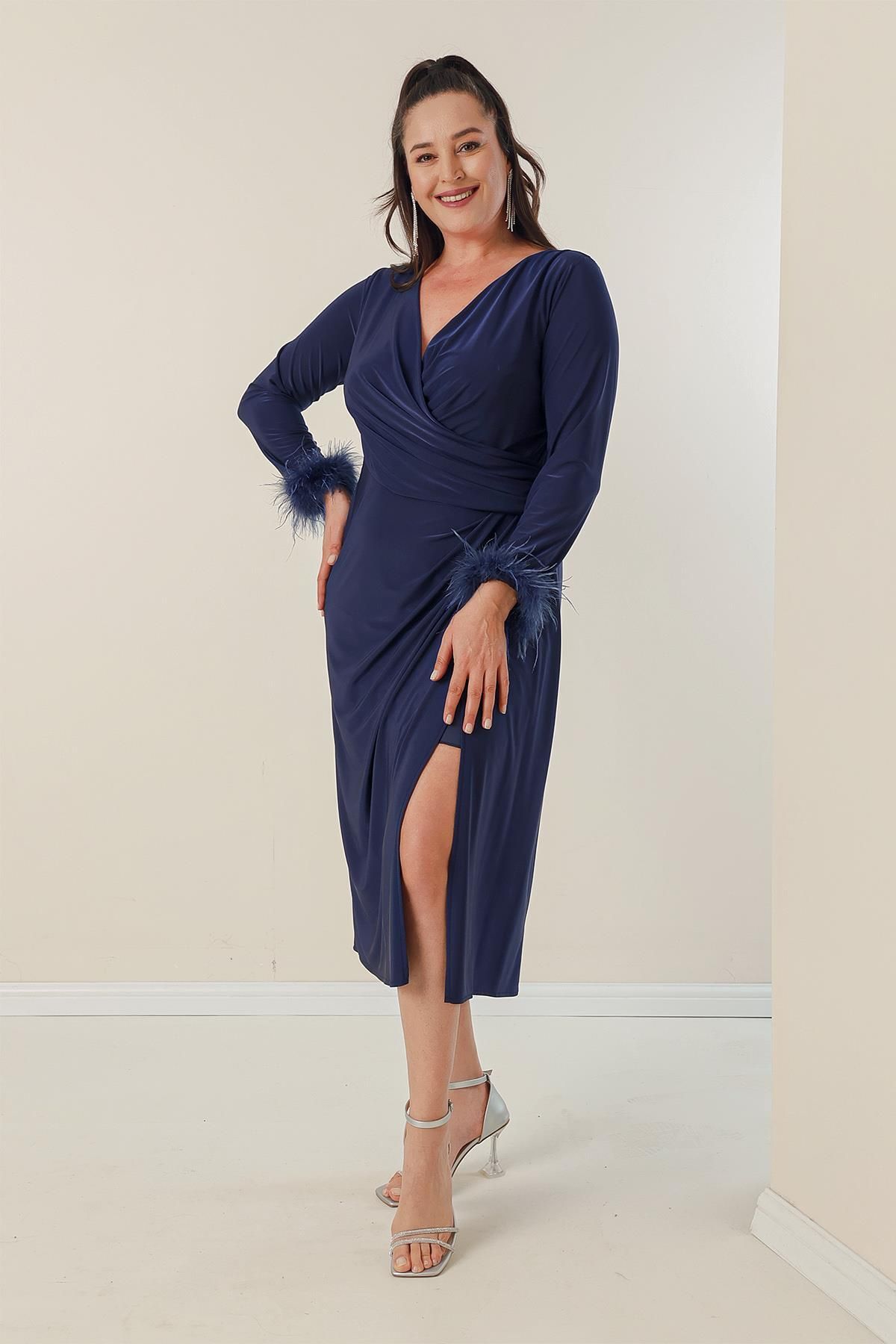 By Sayg Double Breasted Collar Lined Sleeve Ends Feathered Lycra
