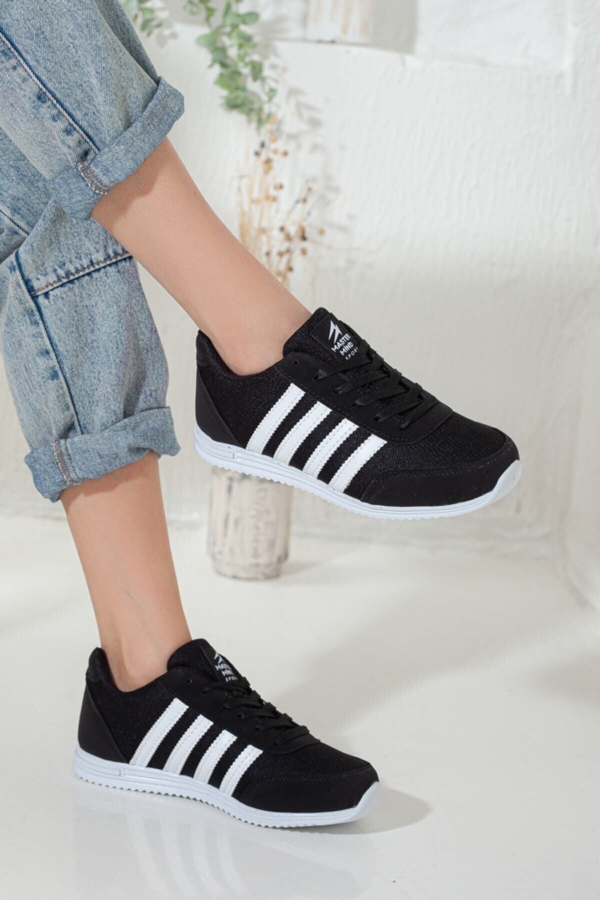 Adidas v racer 2.0 womens white online