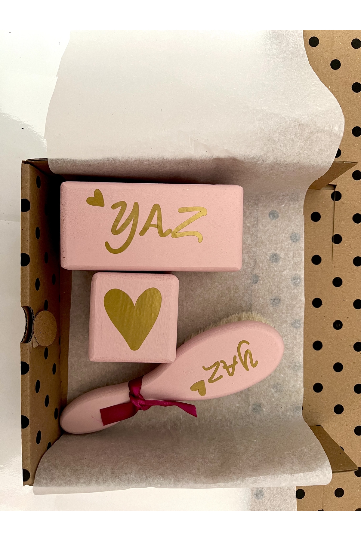 Pembe gold bebek anı küpü ve bebek saç fırçası kişiye özel