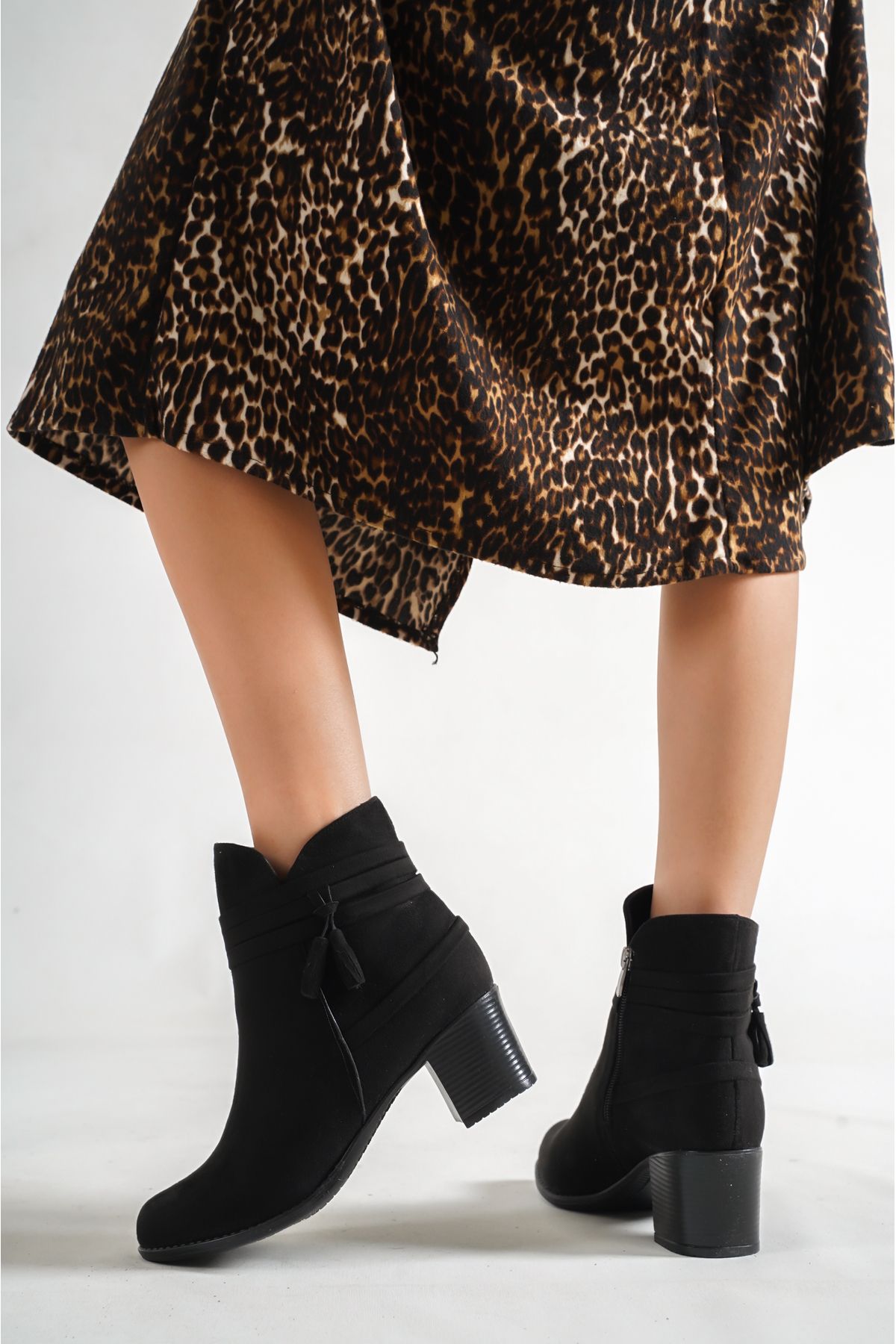 Pier one boots shop a talons