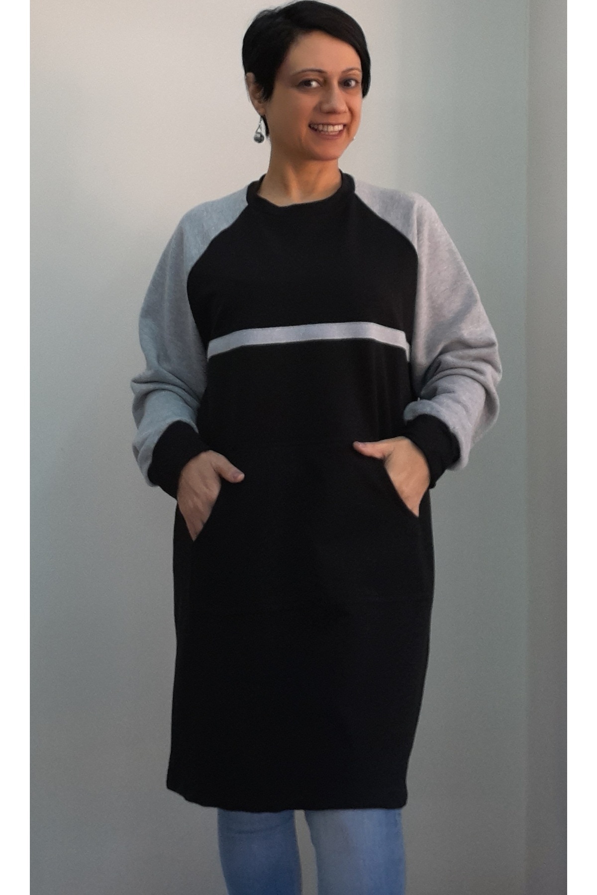 Mertcan Butik-Black 2 thread raised winter gray color block and stripe raglan sleeve kangaroo pocket sweatshirt tunic 3