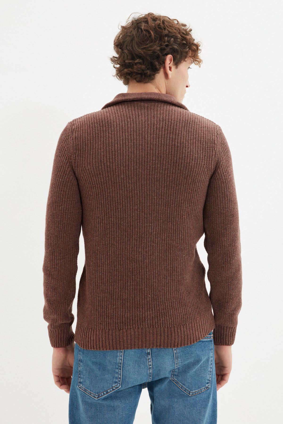 Trendyol Collection-Brauner Fischer-Strickpullover aus normaler Wolle mit Reißverschluss TMNAW22KZ0347 11