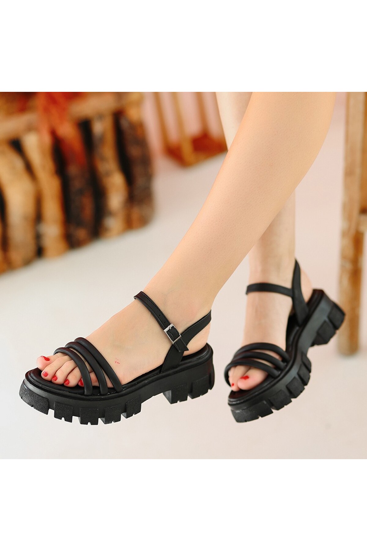 Slon Siyah Cilt Sandalet
