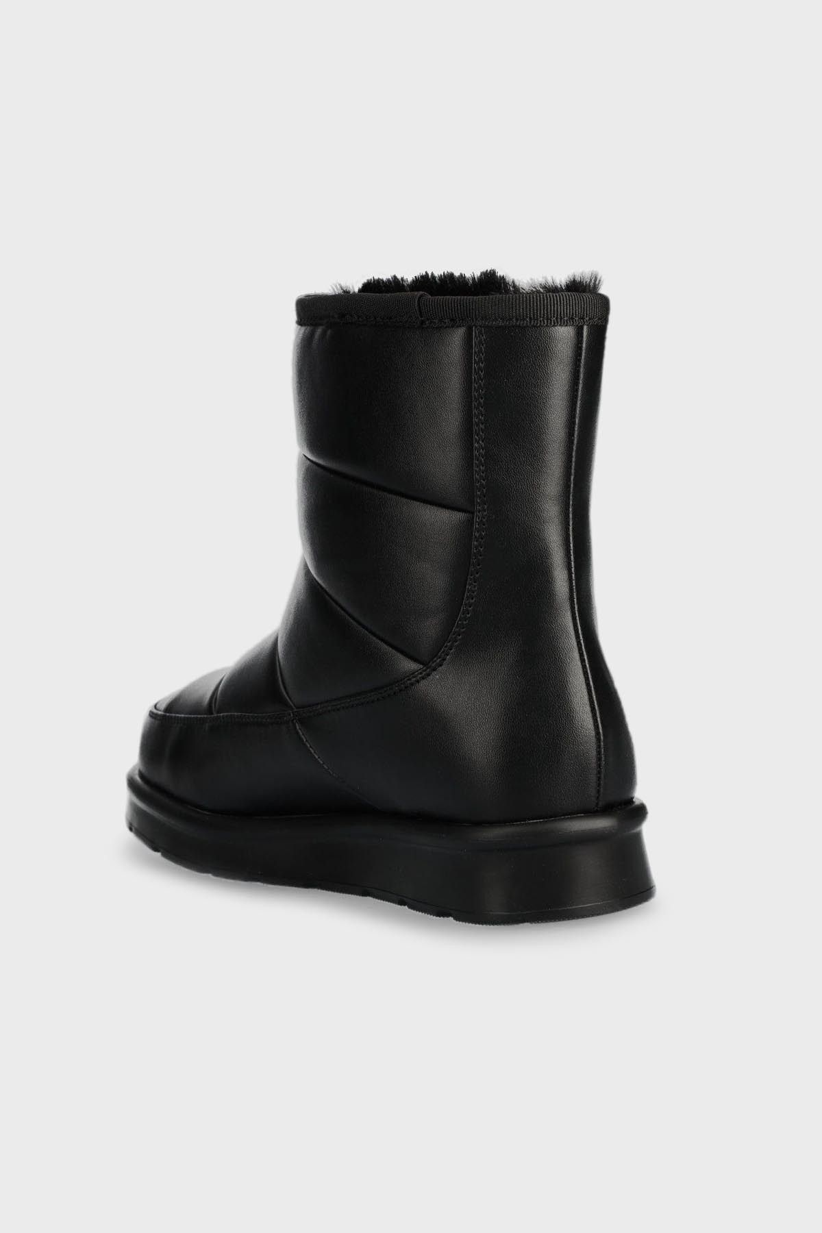 Moschino hotsell ugg boots