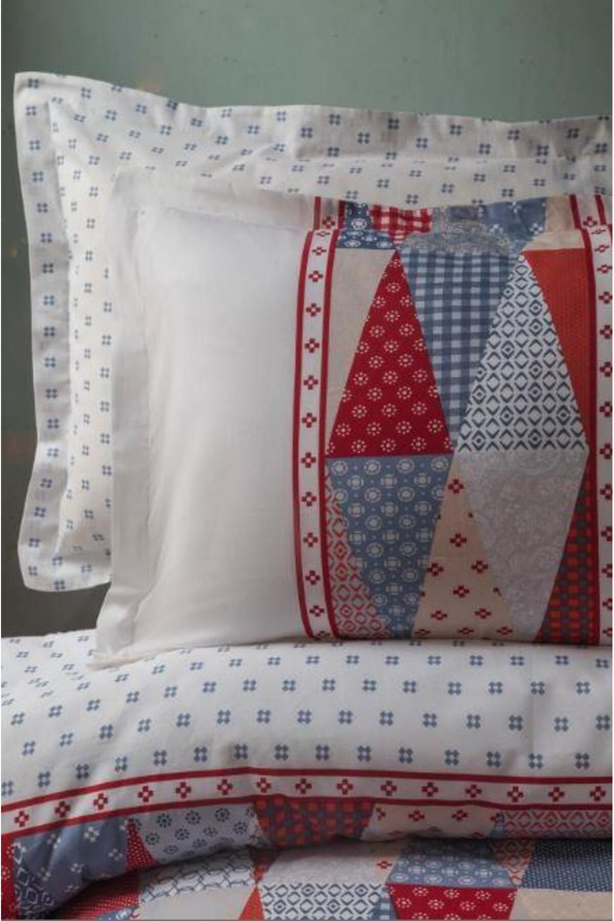 Apricitas HOME-, Mariel Double Duvet Cover Set Red White, Triangle Pattern 2
