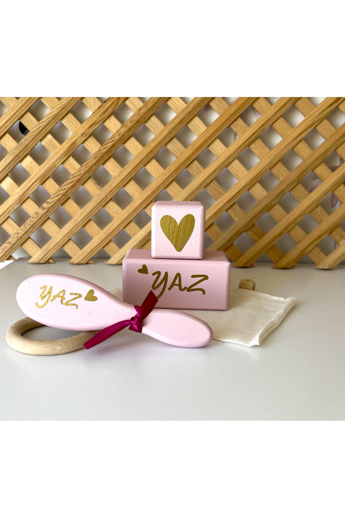 Pembe gold bebek anı küpü ve bebek saç fırçası kişiye özel