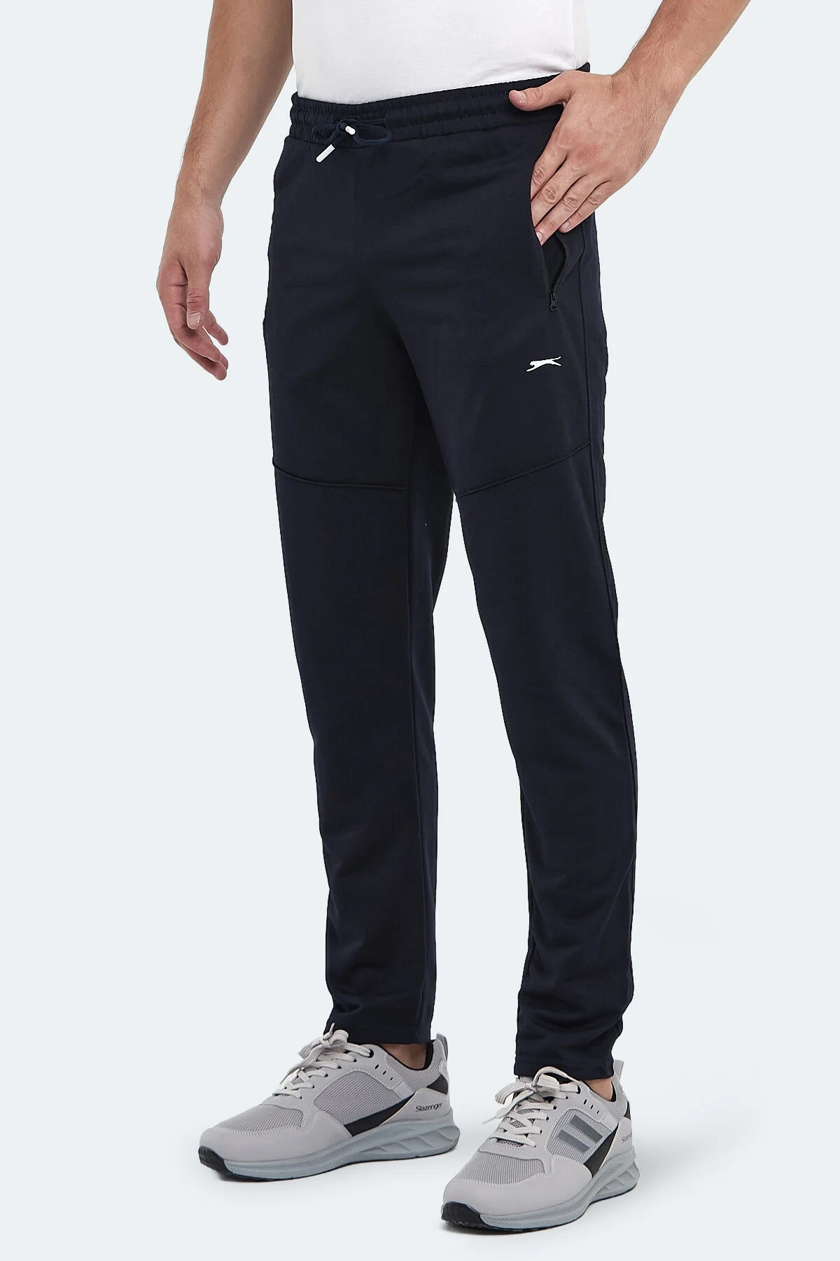 اسلازنگر شلوار ورزشی مردانه سرمه‌ای ONES IN