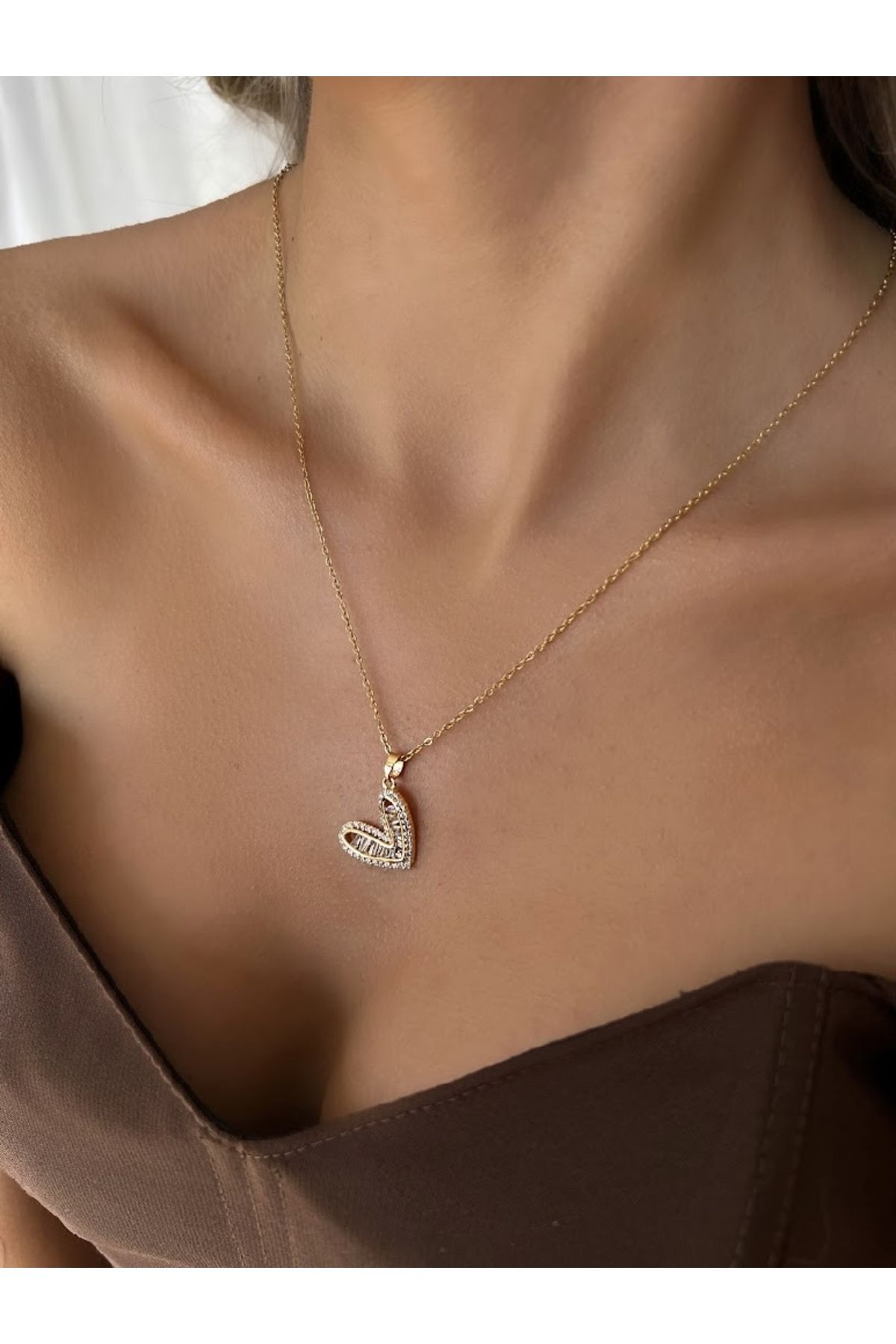 Necklace importers on sale