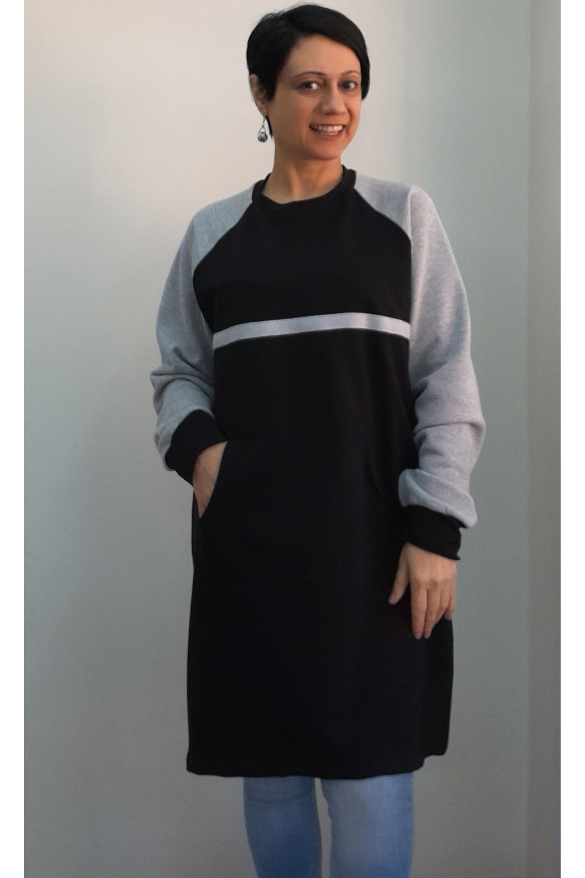 Mertcan Butik-Black 2 thread raised winter gray color block and stripe raglan sleeve kangaroo pocket sweatshirt tunic 4