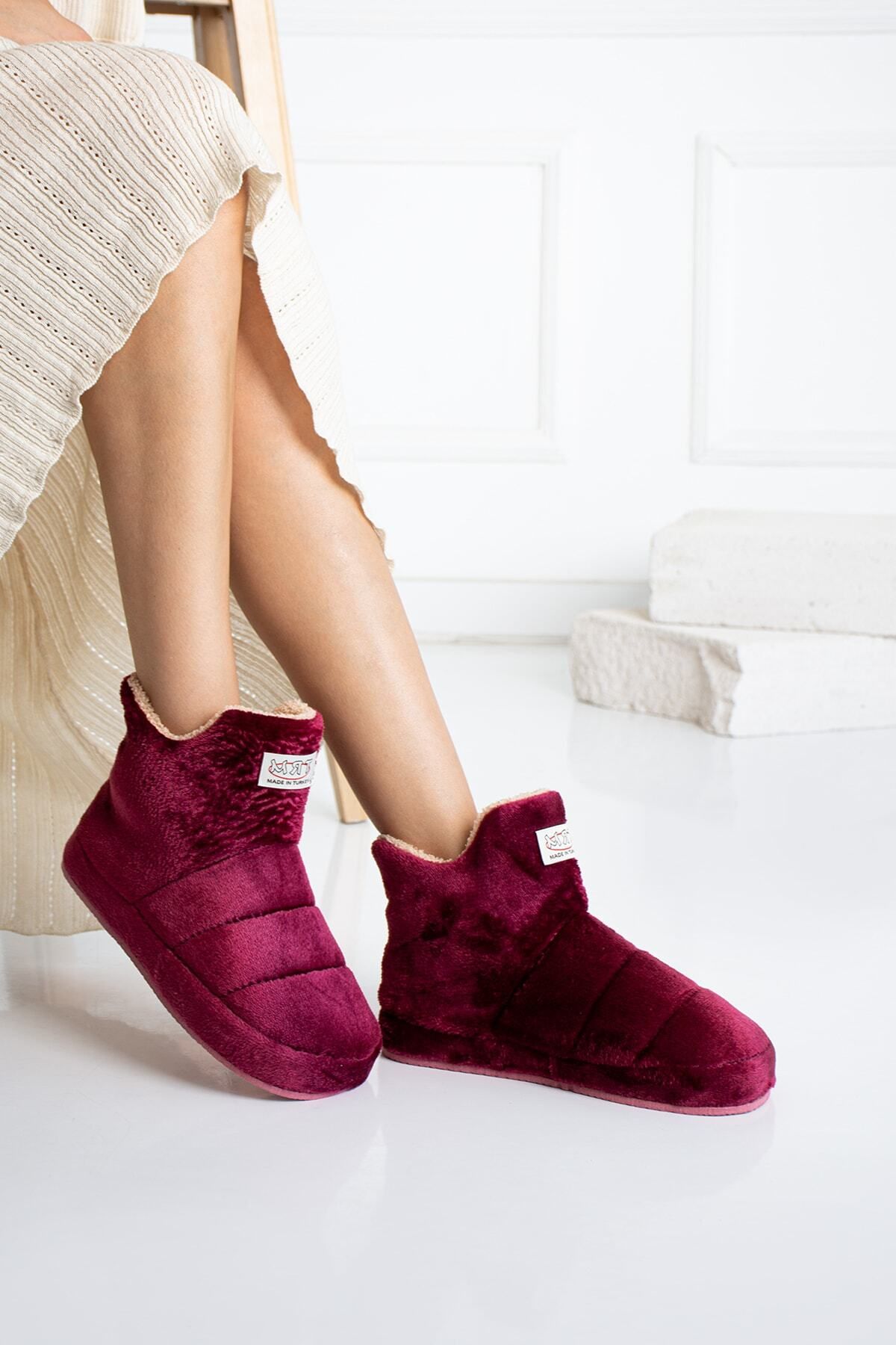 Burgundy discount slipper boots