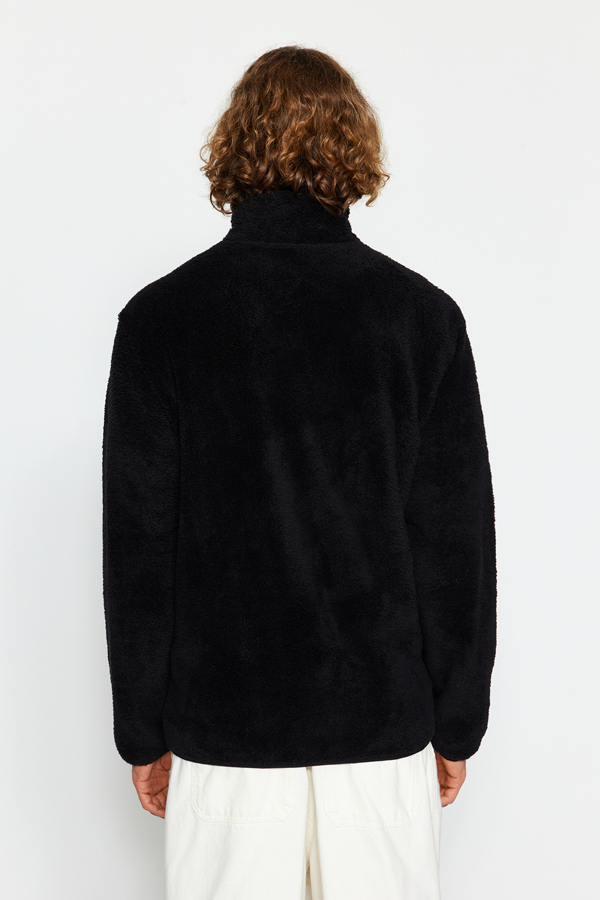 Trendyolmilla  Siyah Unisex Regular/Normal Kesim Dik Yaka Fermuarlı Peluş Hırka-Sweatshirt TMNAW24SW00089 - Görsel 7