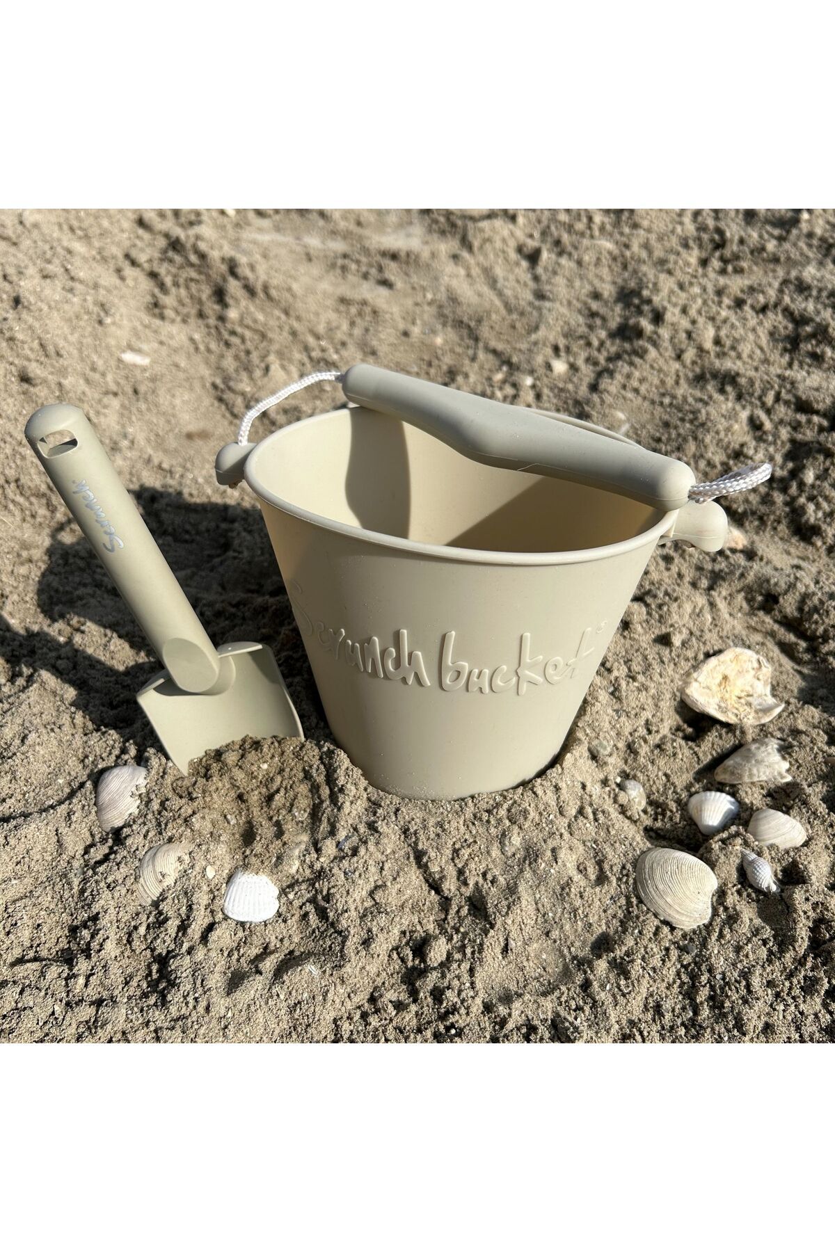 Scrunch beach toys 2025
