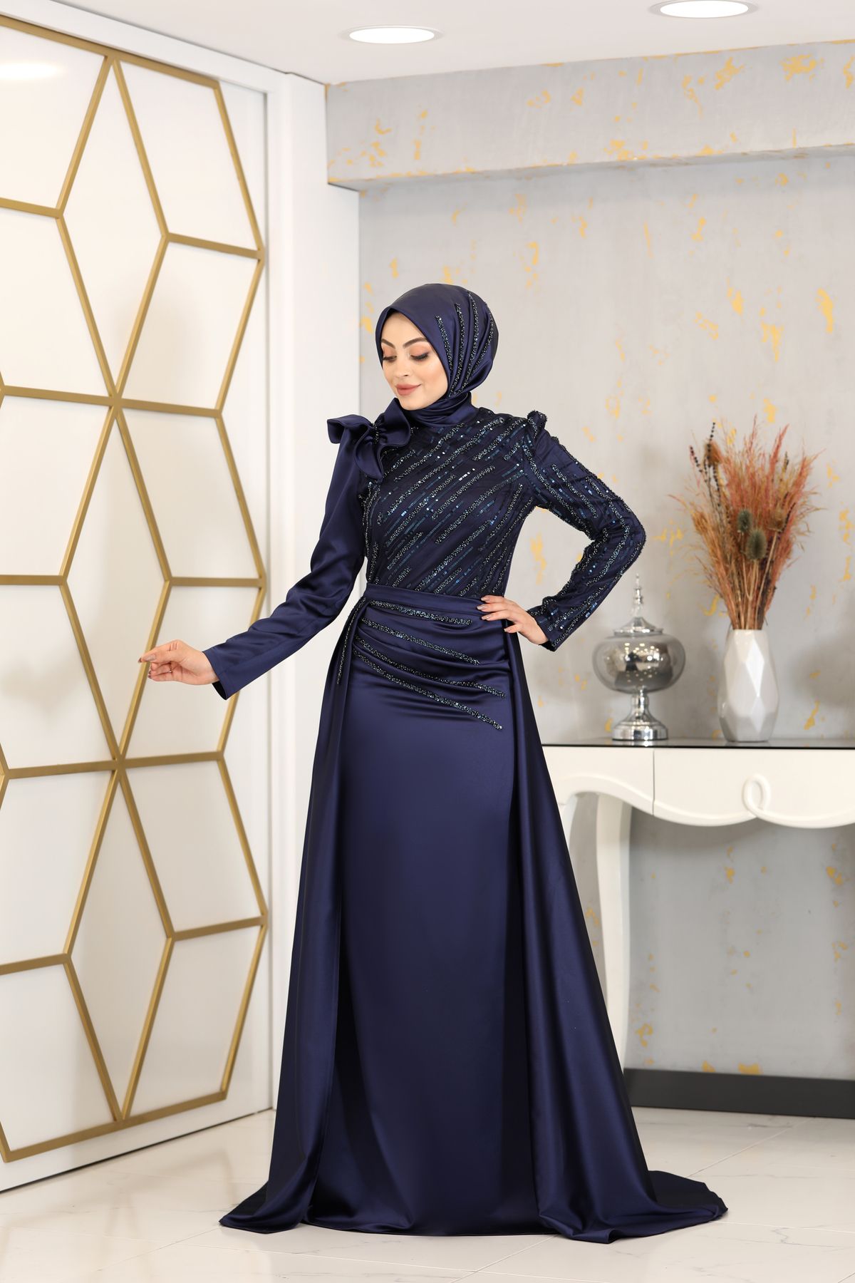 Deep blue outlet evening gowns