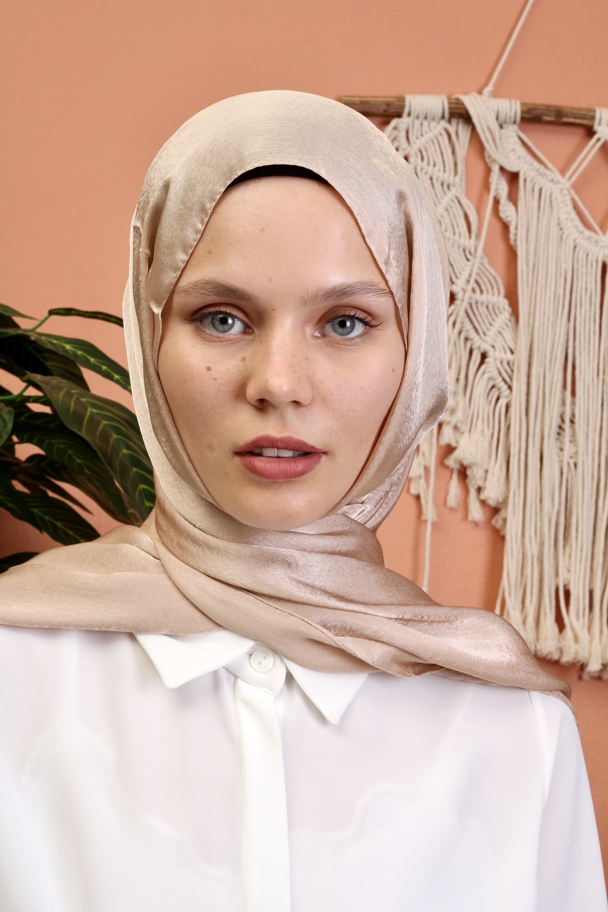 specialscarf-janjan-parlak-saten-dokulu-tesett-r-ab-ye-fon-al-bronz