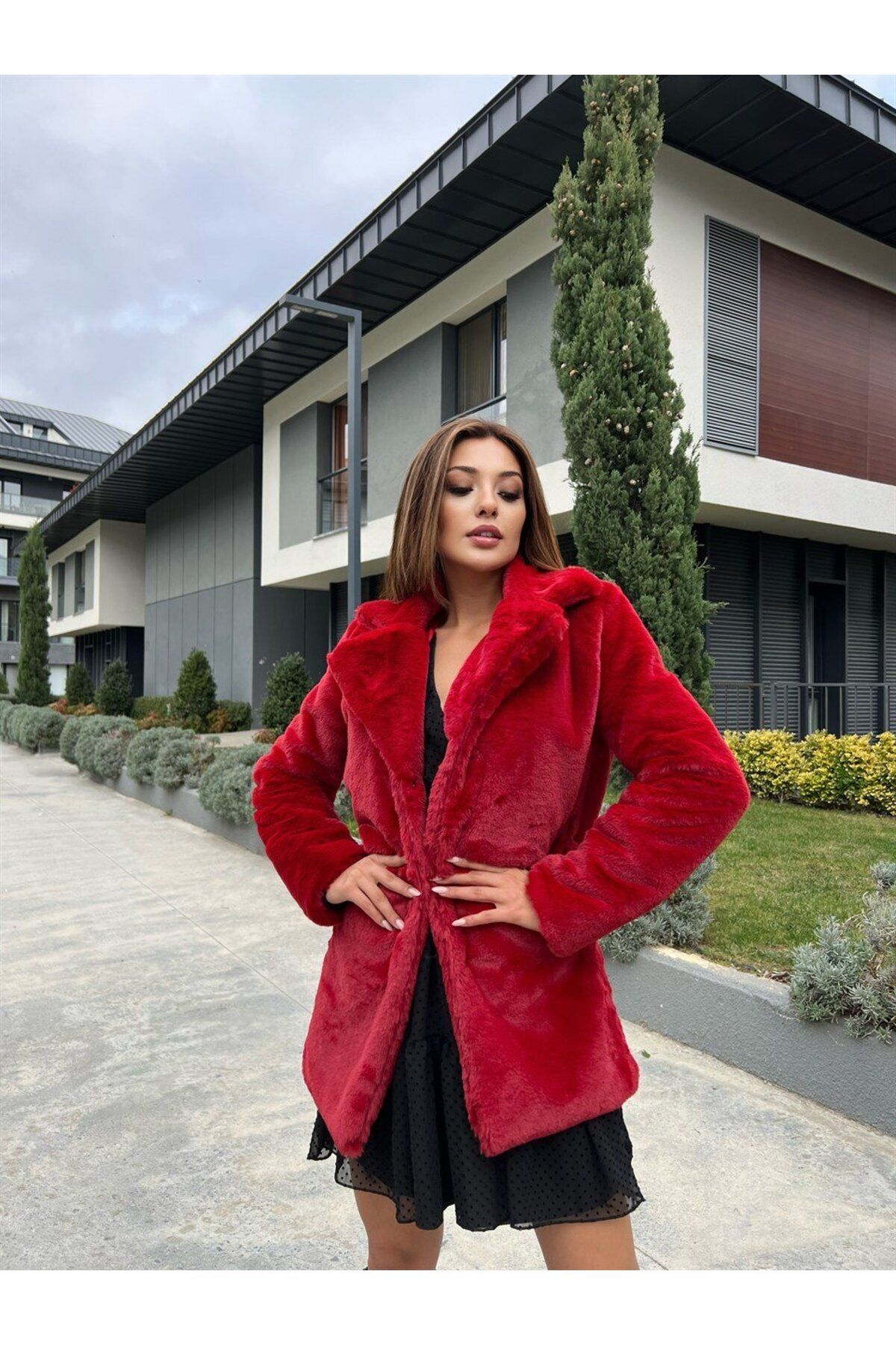 Lady Pixie Collared Plush Coat Trendyol