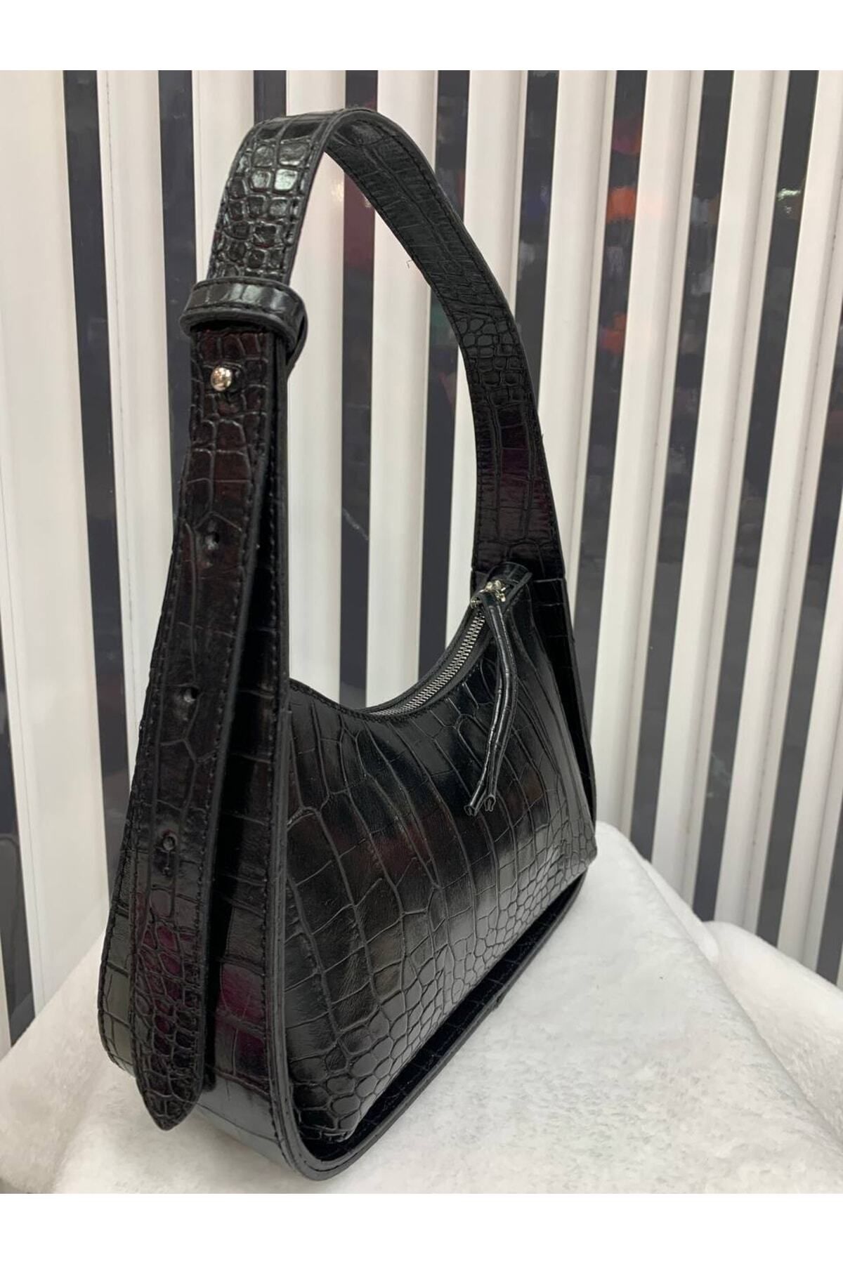 Baguette bag black discount croc