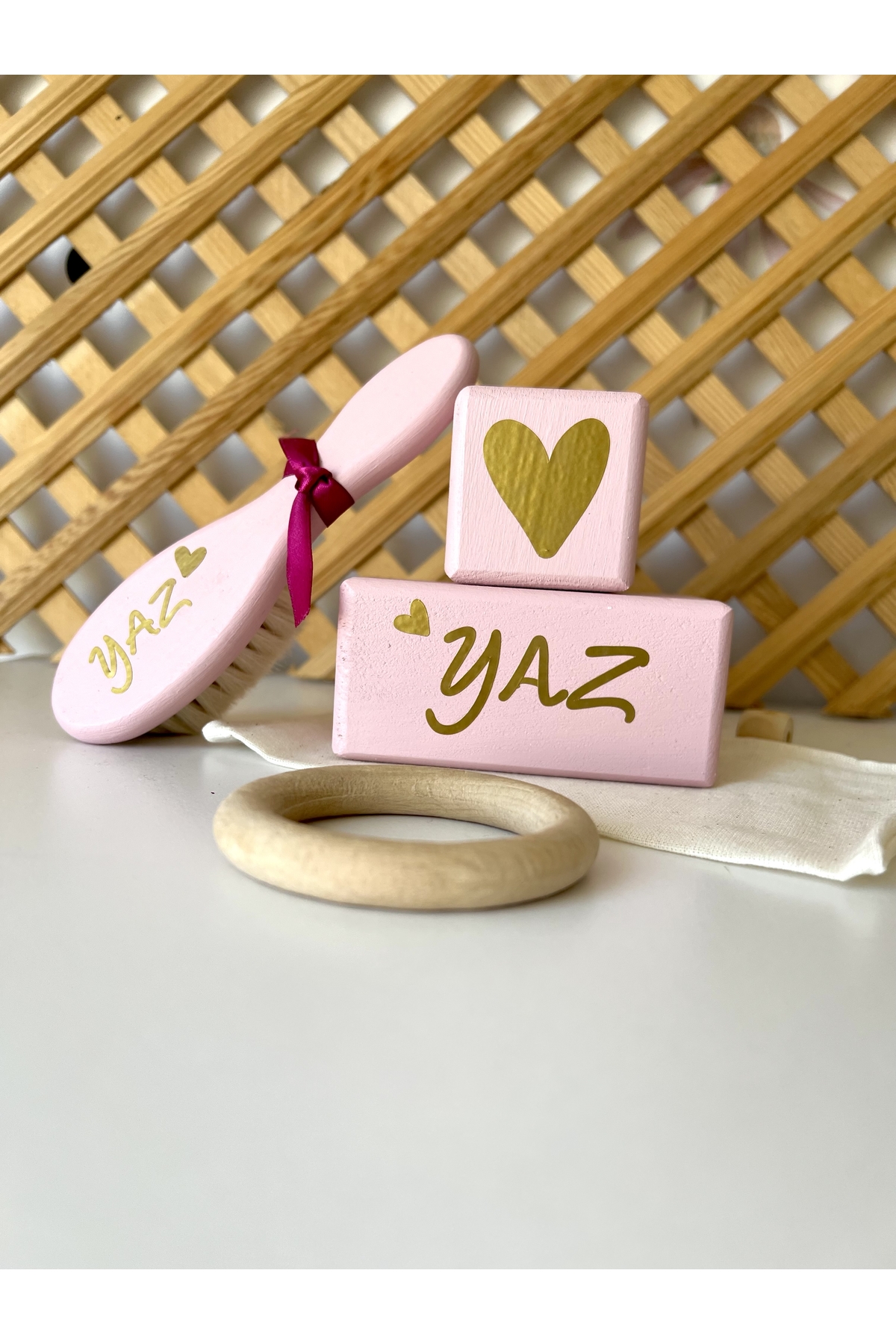 Pembe gold bebek anı küpü ve bebek saç fırçası kişiye özel