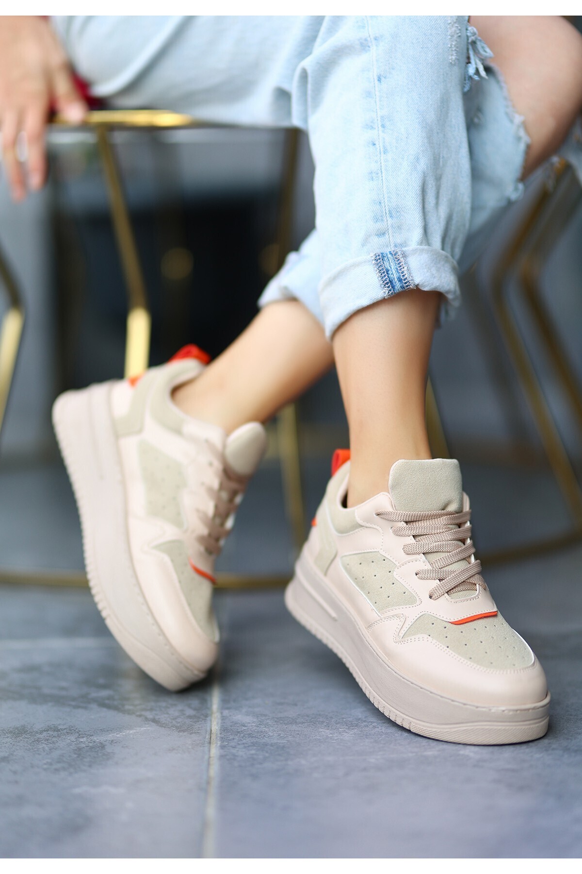 Naxi Nude Cilt Turuncu Detaylı Bağcıklı Spor Ayakkabı