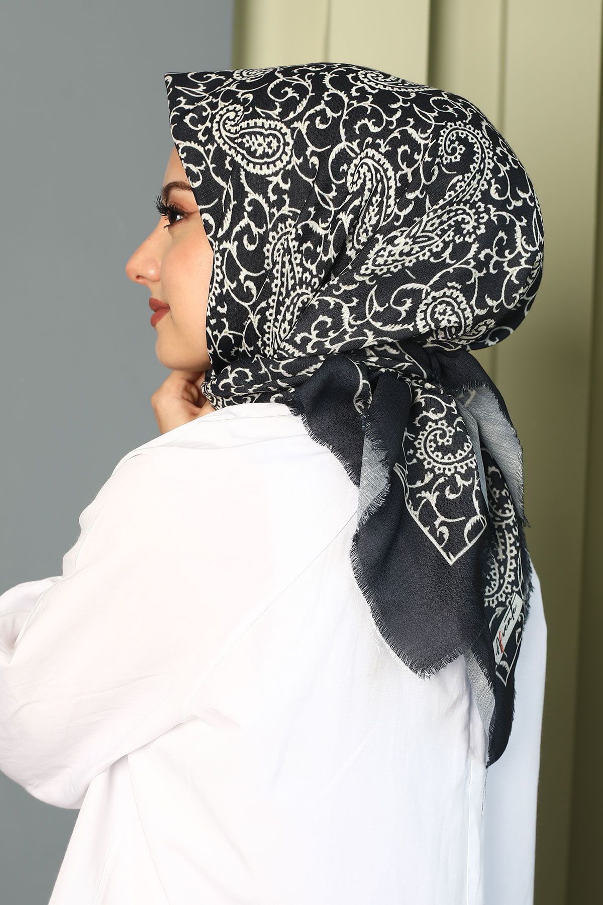 AFVENTE Patterned Cotton Scarf DP 273