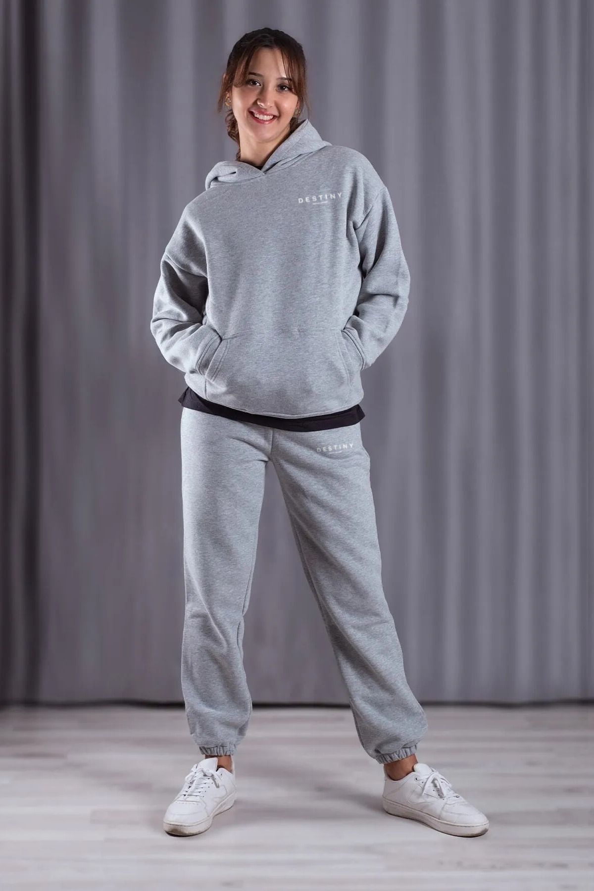 Women's sweatpants and hoodie set outlet