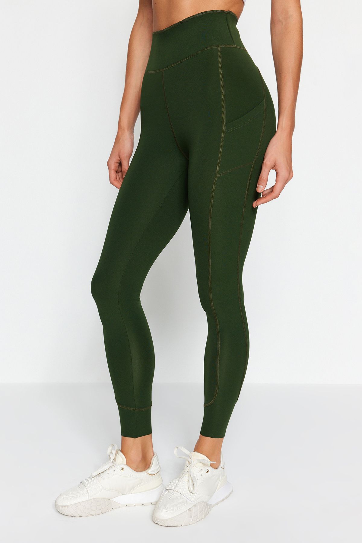 Trendyol Collection-Dunkle, matte Khaki-Sportleggings in voller Länge mit zusätzlicher Bauchstraffungsschicht THMAW24TY00026 5