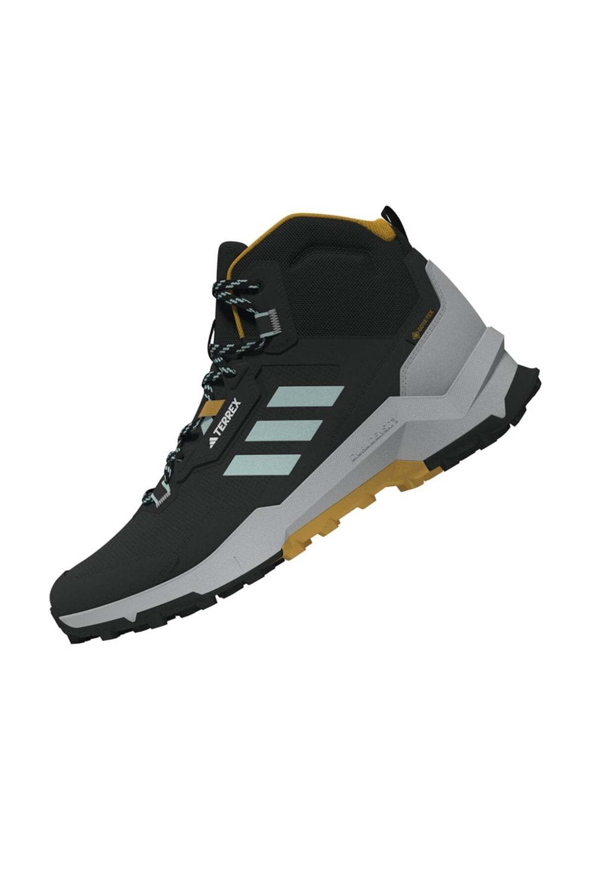 Gore tex outlet football boots