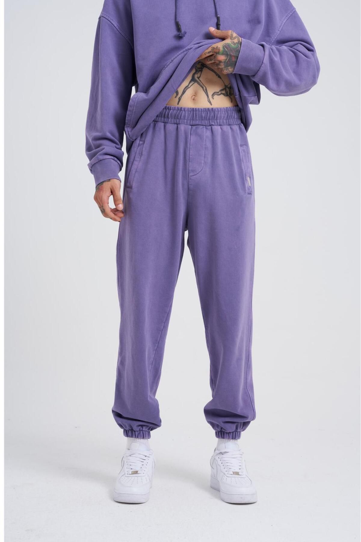 complete the look image