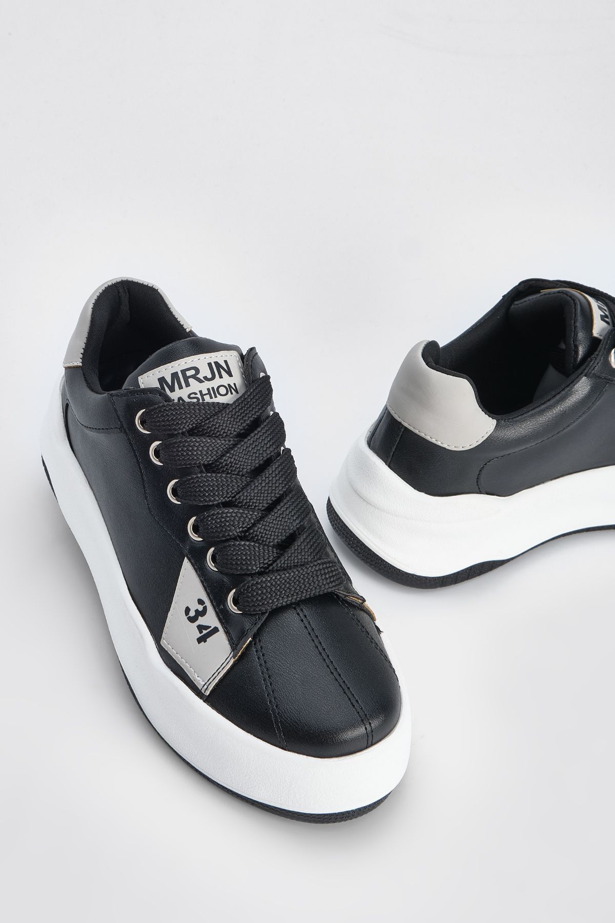 Marjin Sneakers Black Flat