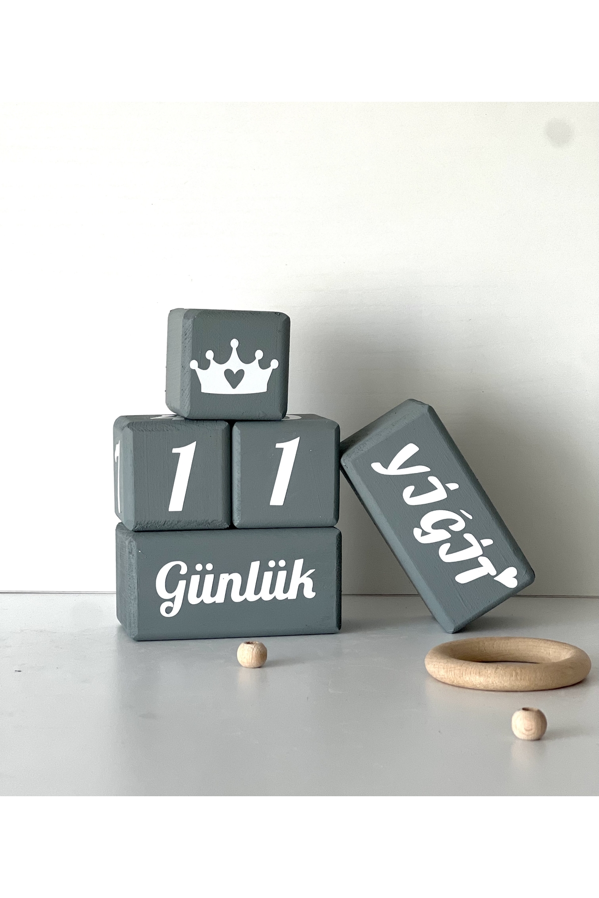 Anne bebek anı küpü isimli set gri beyaz yazılı türkçe