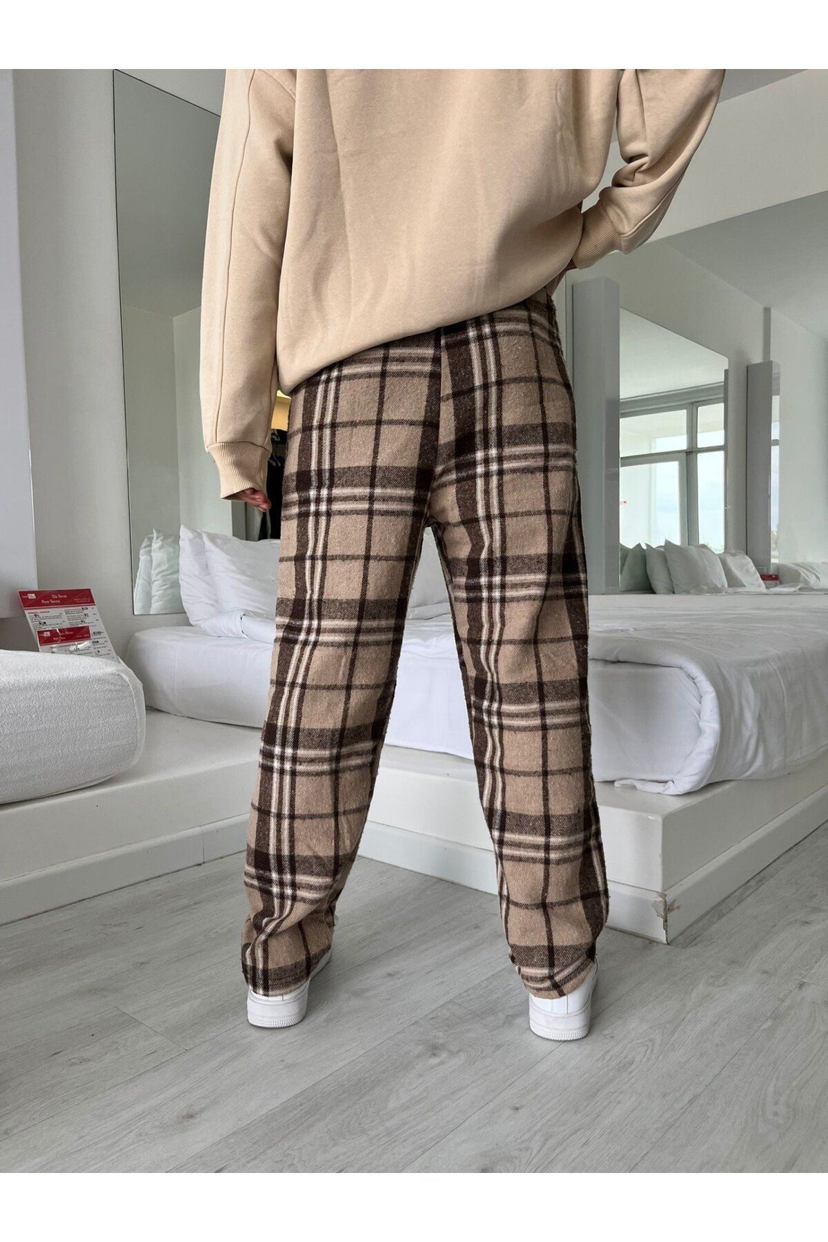 1blood BROWN BEIGE White Checkered Relax Sweatpants Trendyol