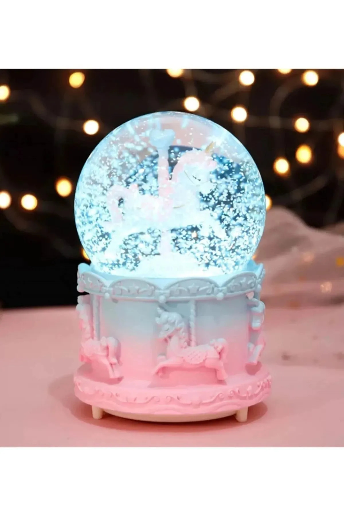 Canderel Atlı Karınca Unicorn Işıklı Kar Küresi