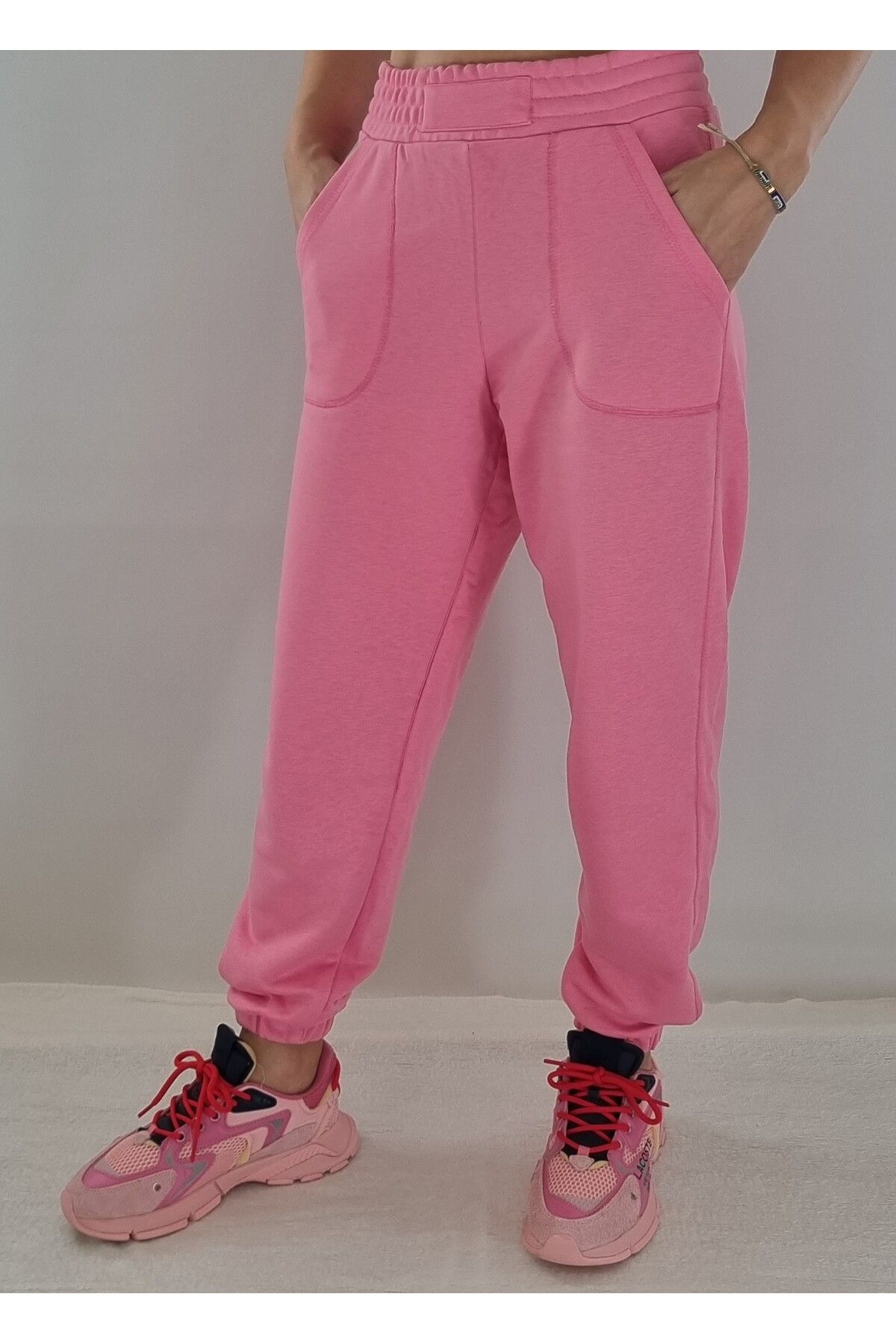 Hot pink joggers 2025 womens