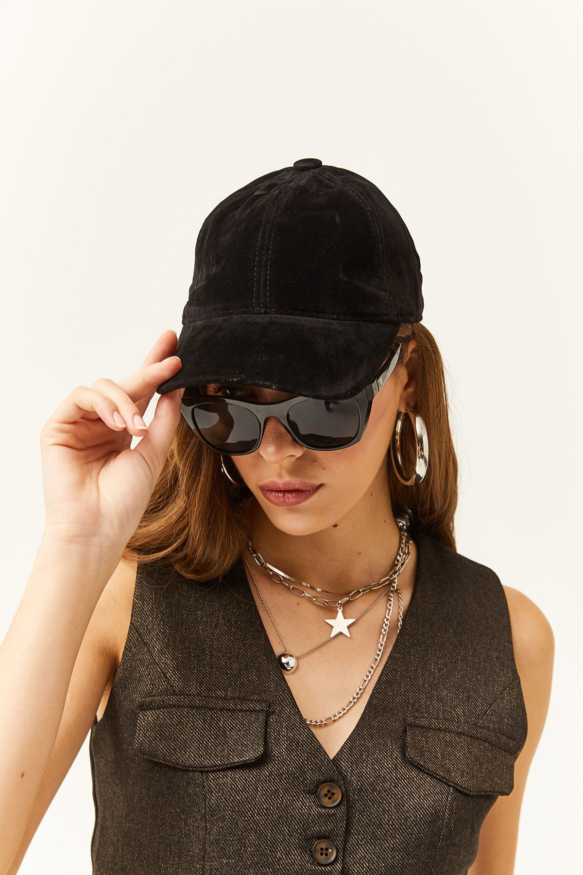 Olalook Women s Black Suede Hat with Velcro on the Back Trendyol