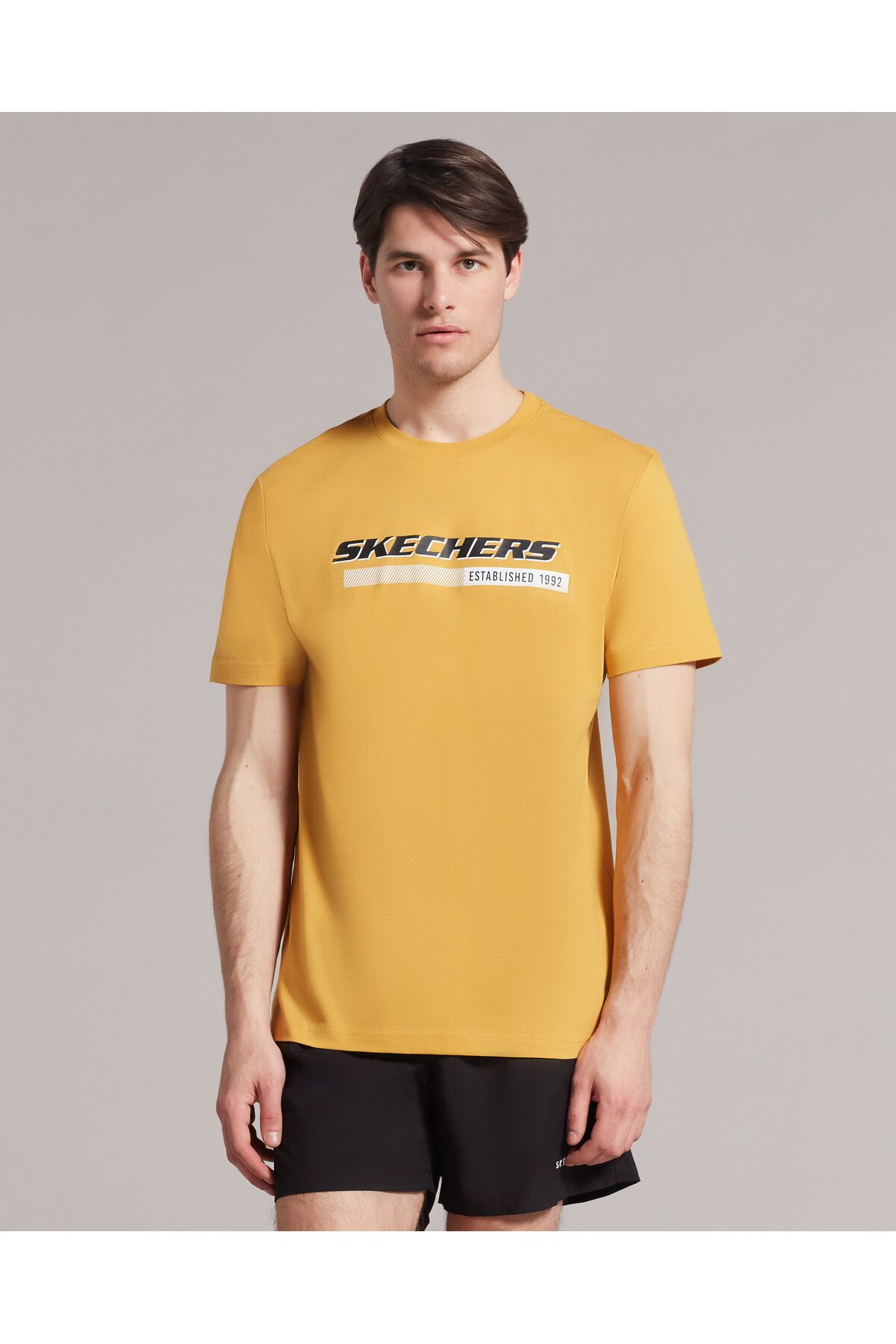 Skechers M Big Logo T shirt Men s Yellow Tshirt S222247 210 Trendyol