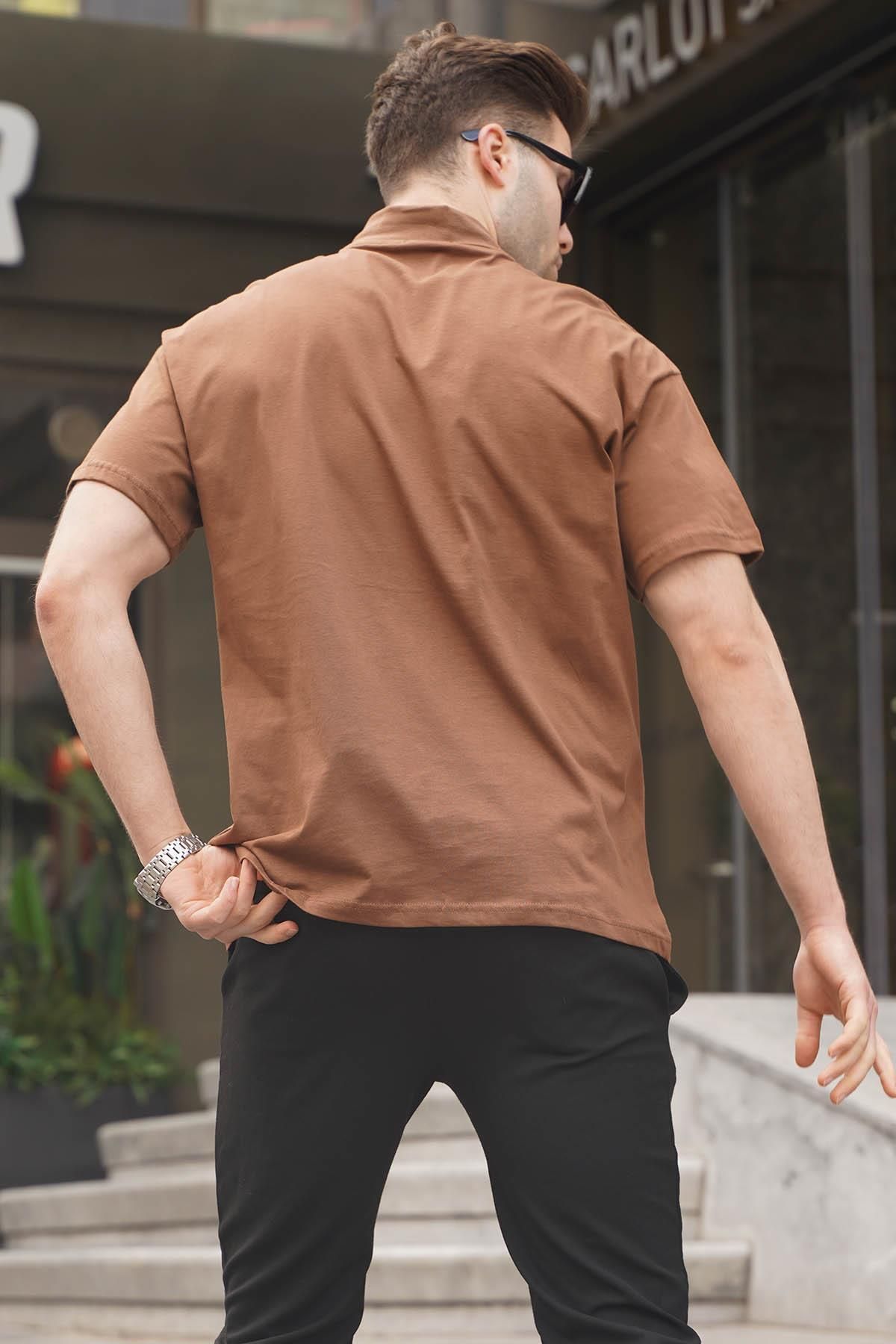 Madmext تی شرت مردانه یقه زیپ دار قهوه ای 5858