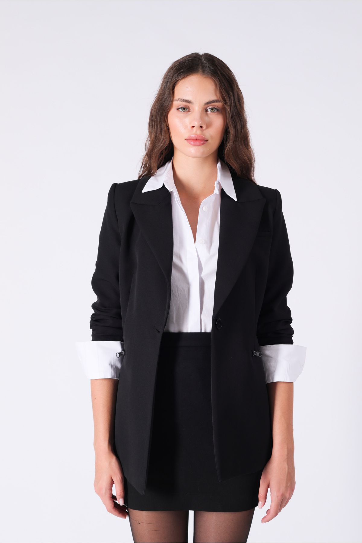 https://cdn.dsmcdn.com/ty1018/product/media/images/prod/SPM/PIM/20231019/16/53830a29-eef2-3363-b3f1-820c6ecc5845/1_org_zoom.jpg