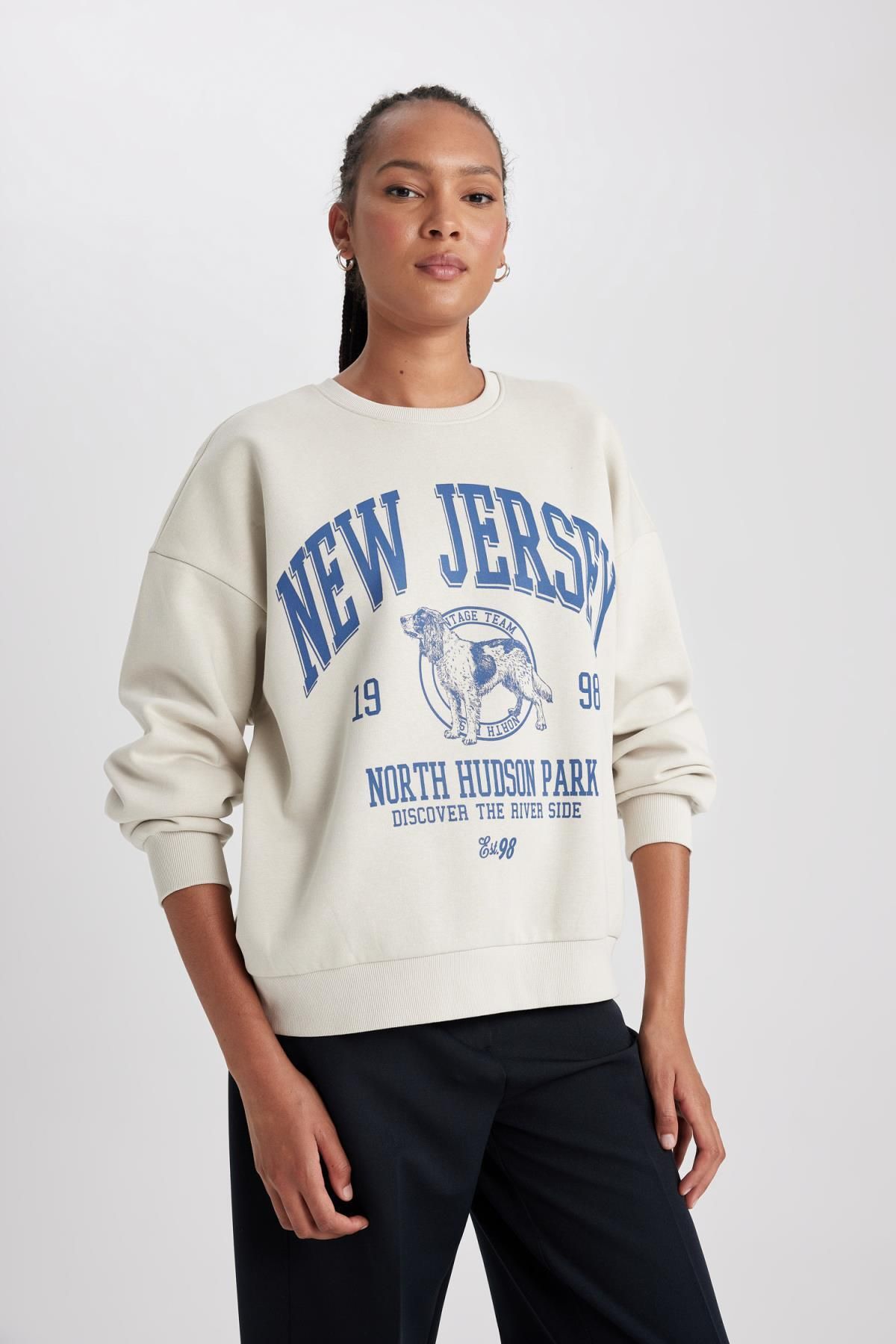 Defacto Oversize Fit Crew Neck Thick Sweatshirt Trendyol