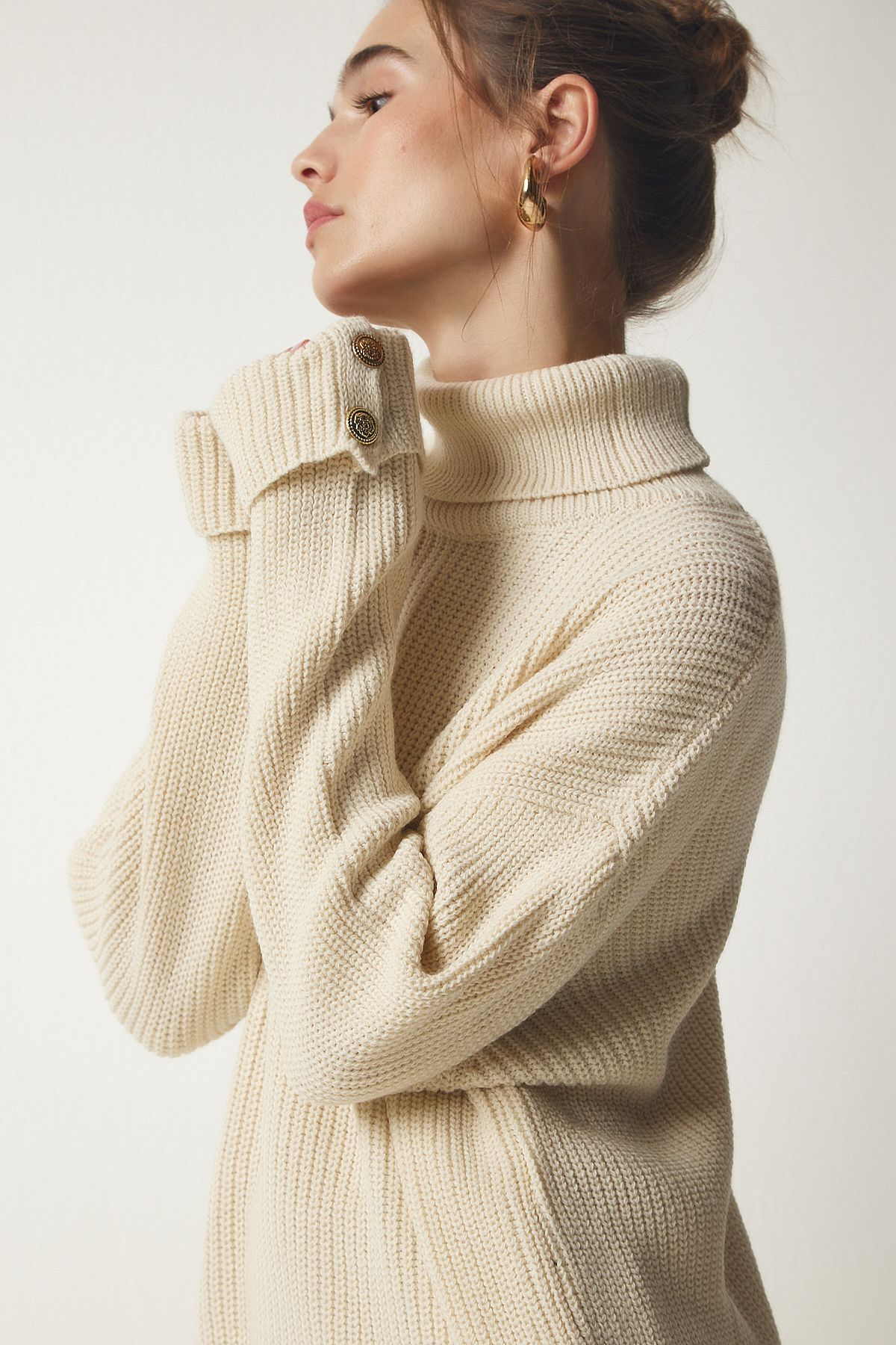 Happiness İstanbul-Women's Cream Button Detailed Turtleneck Oversize Knitwear Sweater YY00183 4