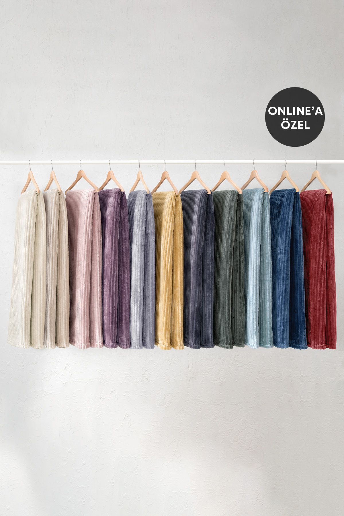 Yataş-Holly Wellsoft 140X190 cm Anthracite Tv Blanket 3