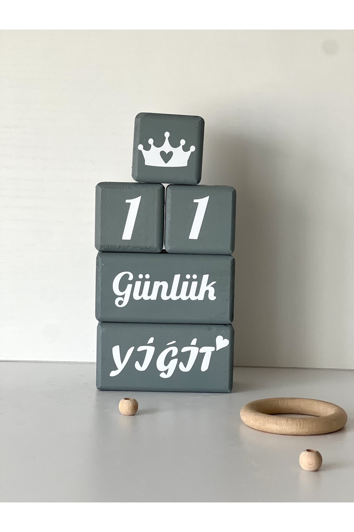 Anne bebek anı küpü isimli set gri beyaz yazılı türkçe