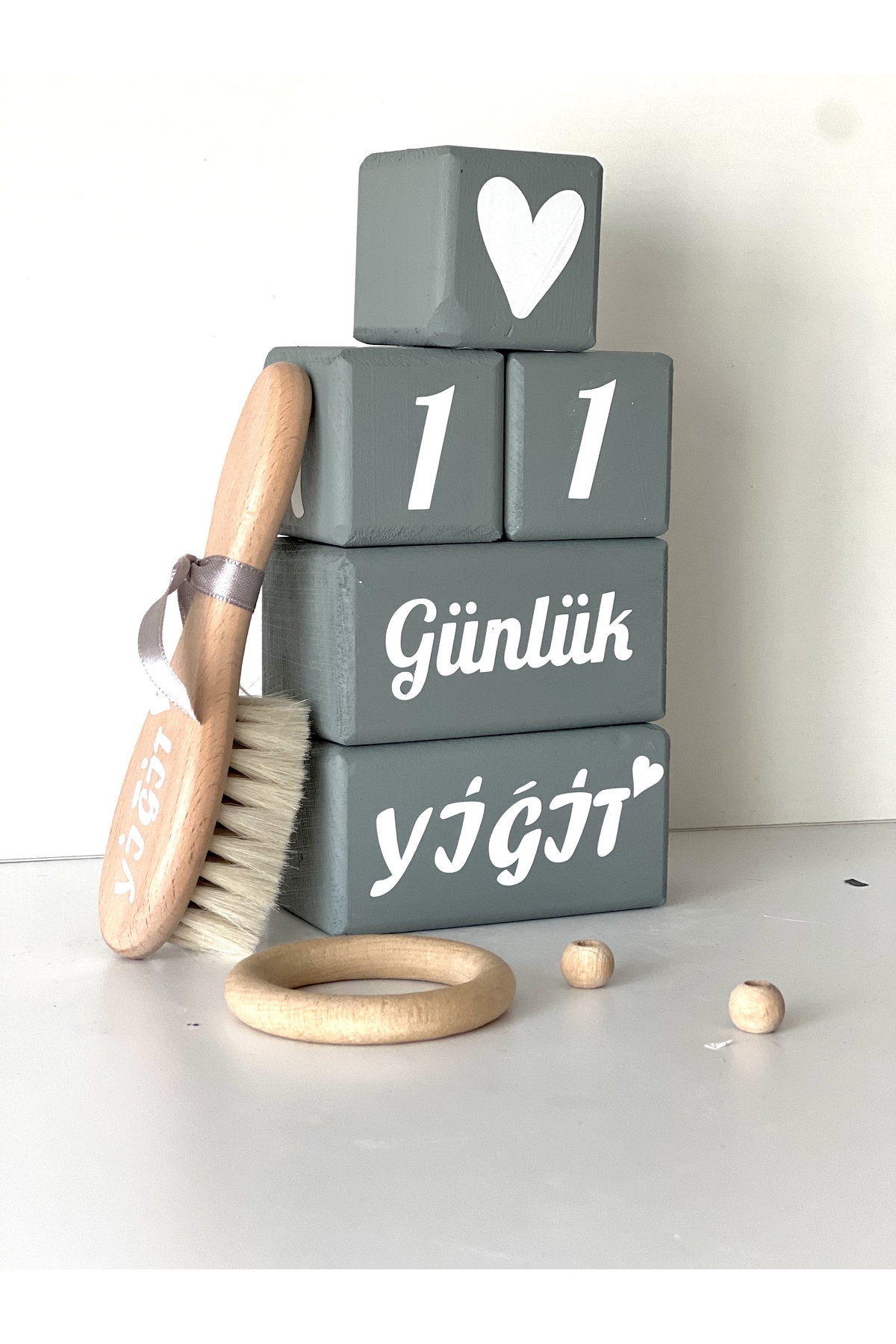 Anne bebek anı küpü isimli set Türkçe gri beyaz yazılı dekor bebek saç fırçalı set