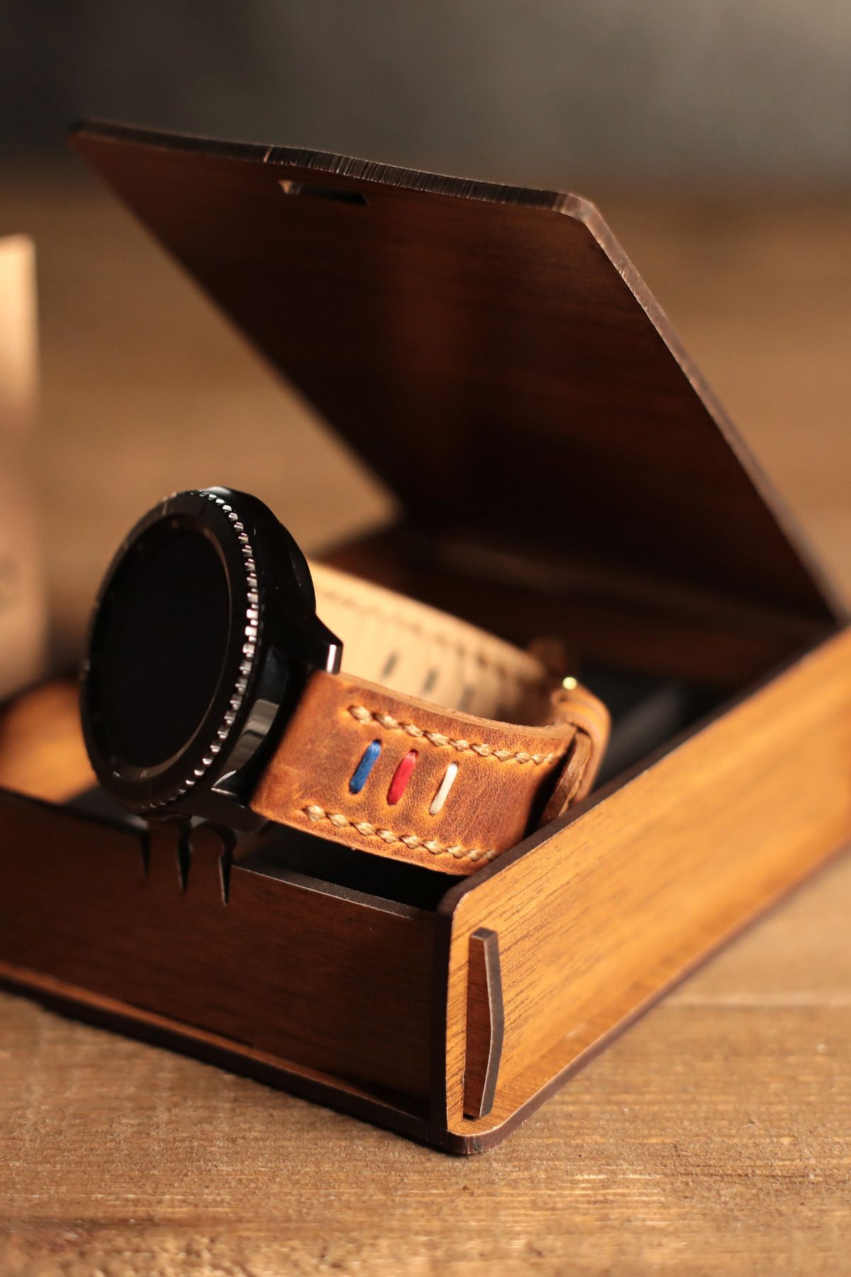 Samsung gear s3 leather cuff hotsell