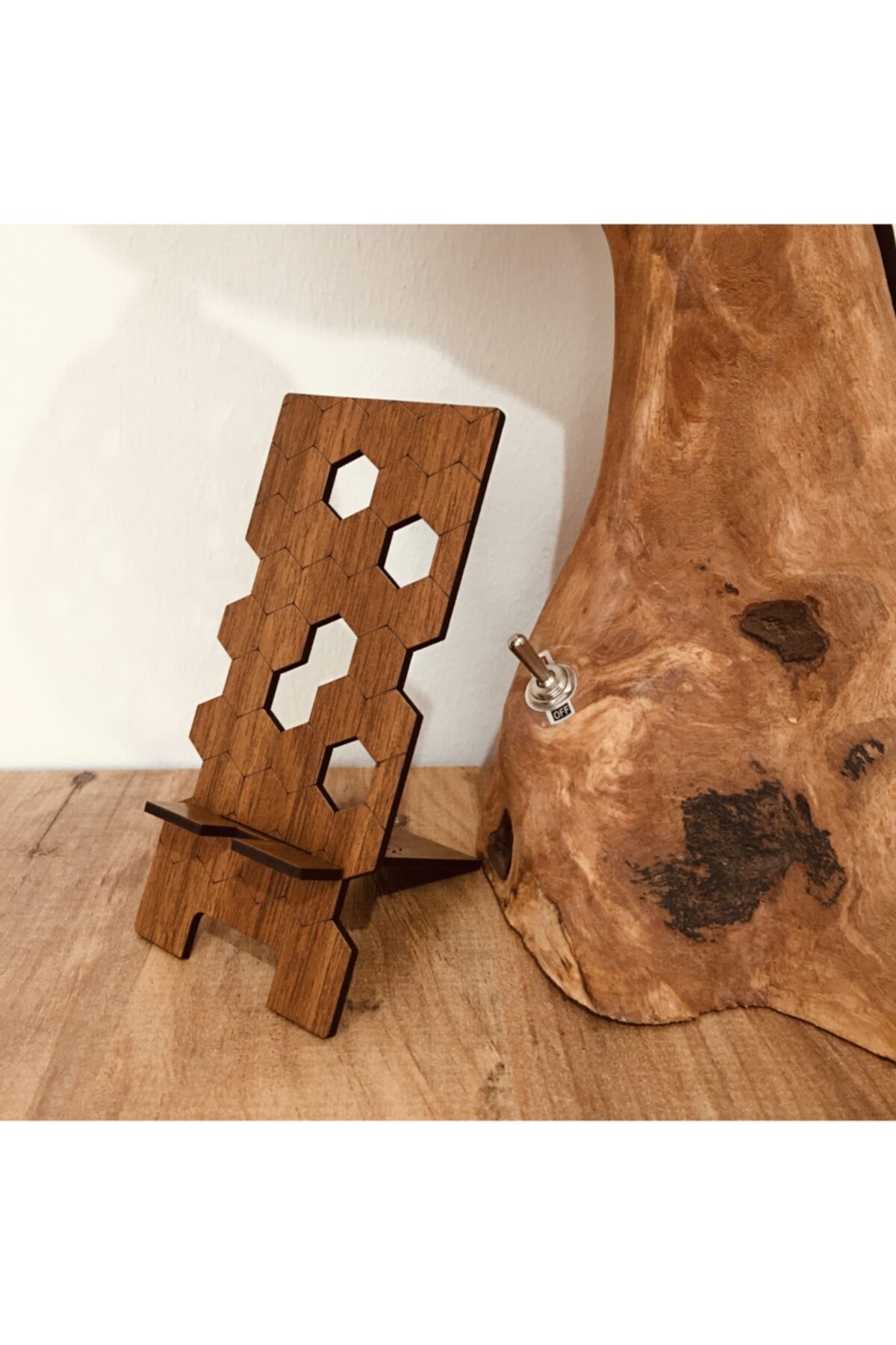 Amorfoz Ahşap Telefon Tutucu/standı