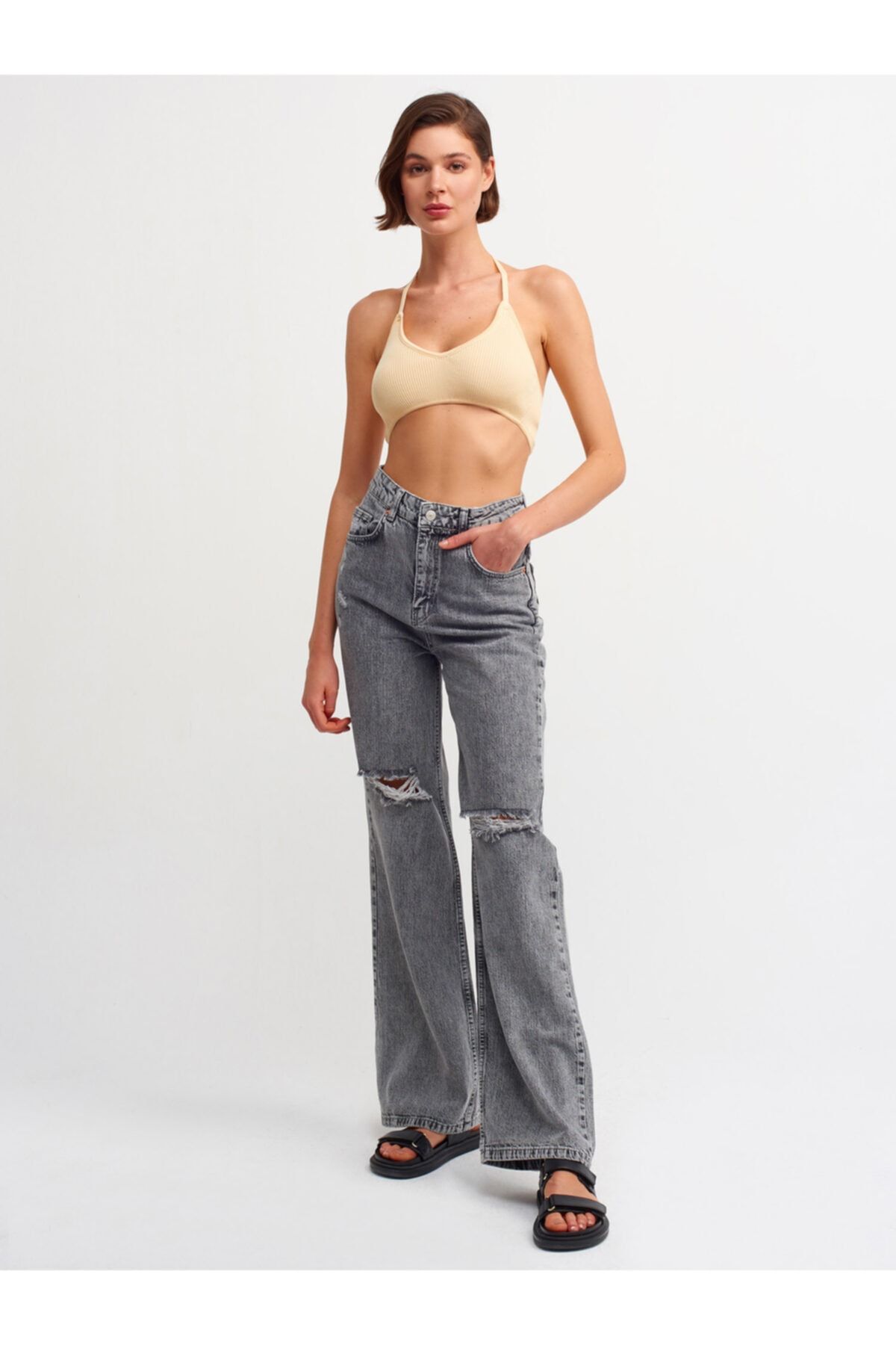 complete the look image