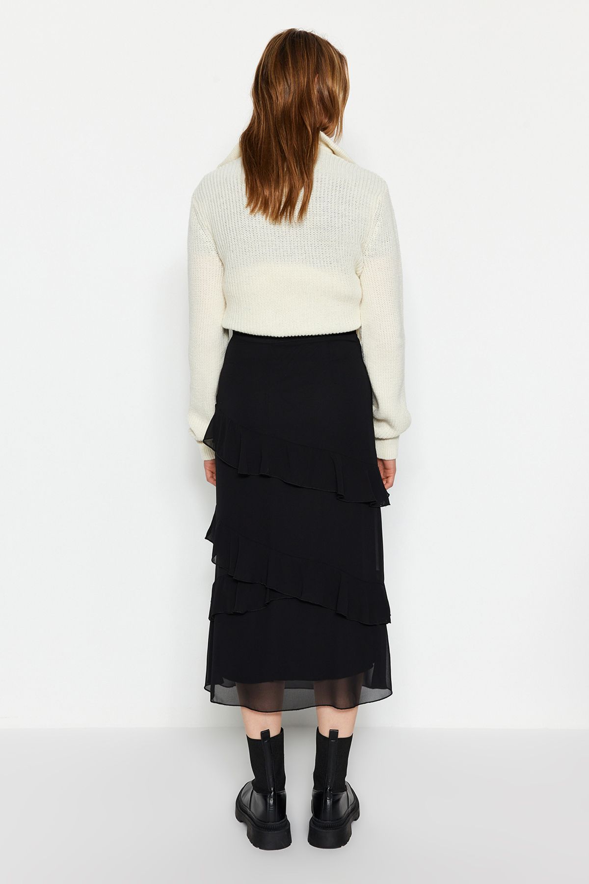 Trendyol Collection-Fustă neagră din șifon midi - Detaliu volantă, țesută, TWOAW24ET00269 6