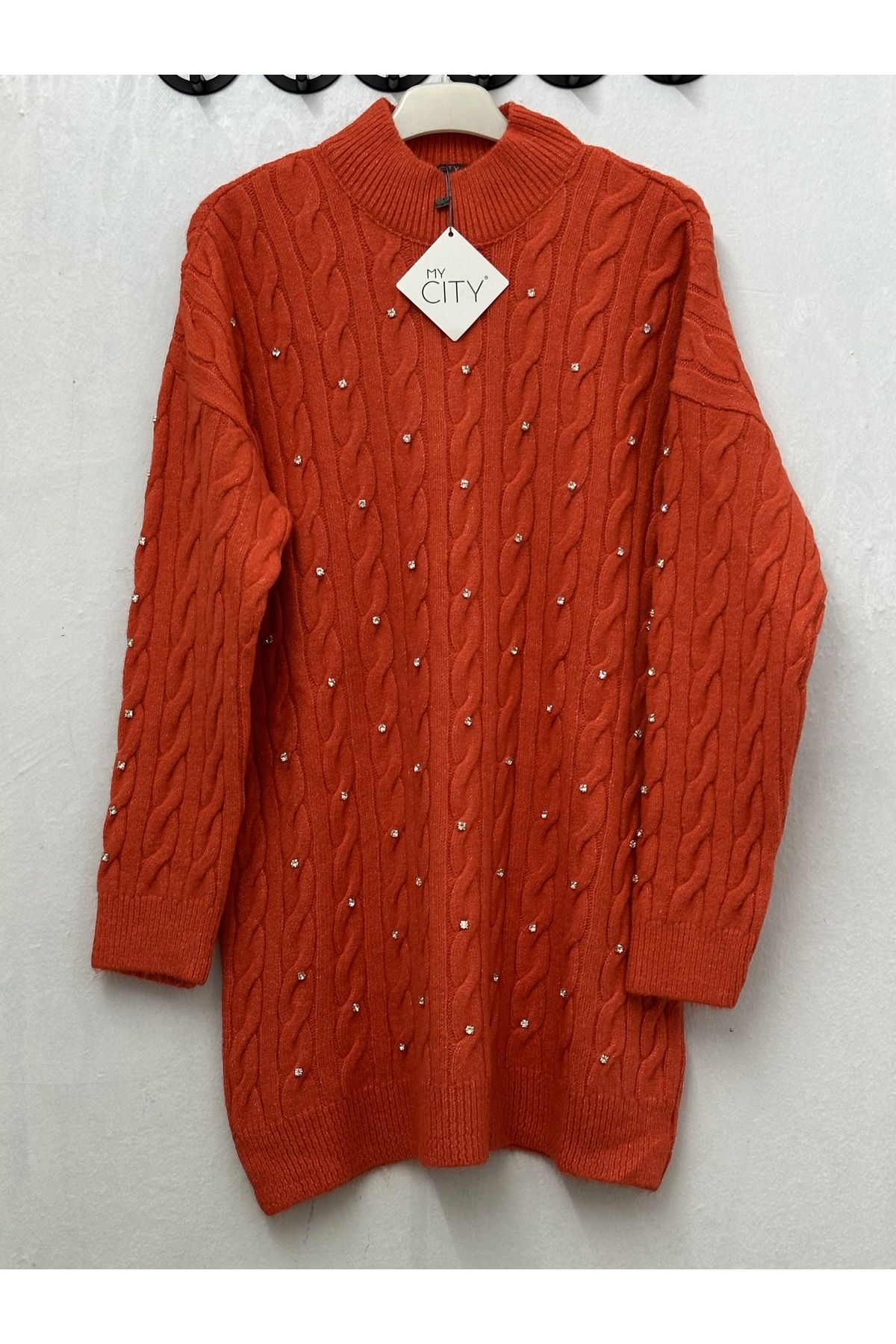 Sweater cheap single stone