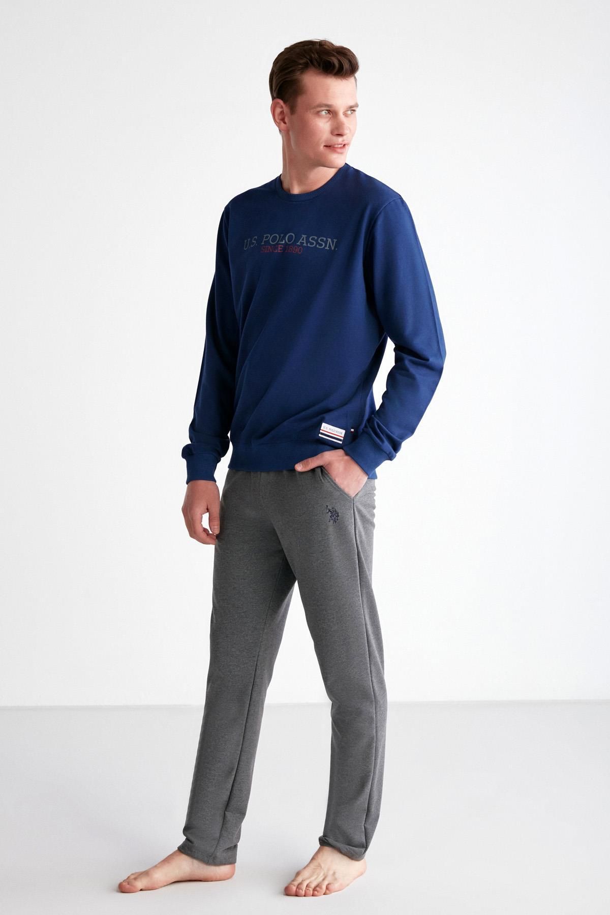 U.S. Polo Assn.-Two Thread Woven Medium Thickness Winter Pajamas Set with Cuffs on Sleeves and Text Printed Pockets Men's P 2