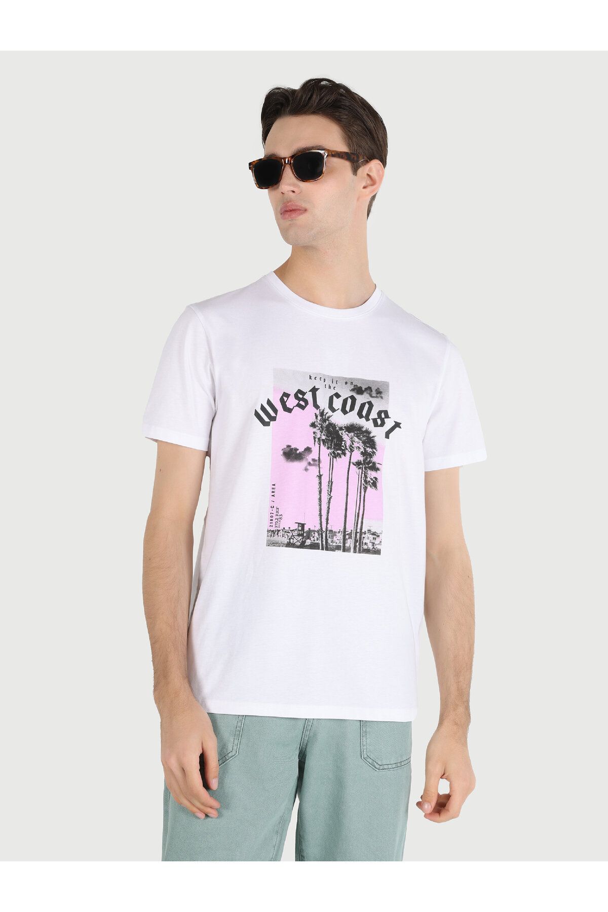 تی شرت سفید مردانه یقه دوچرخه مناسب به طور منظم طرح دار پوست آستین کوتاه t shirt Colin’s