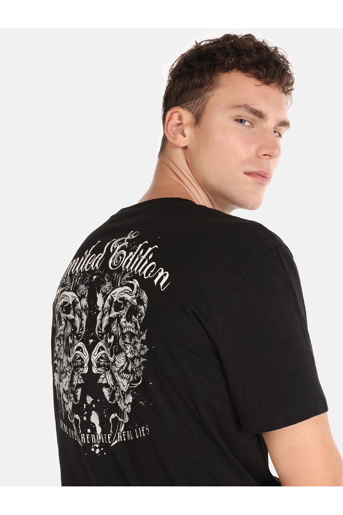 تی شرت مردانه کولینز | .CL1064915_Q1.V2_BLK Colin’s - Image 5